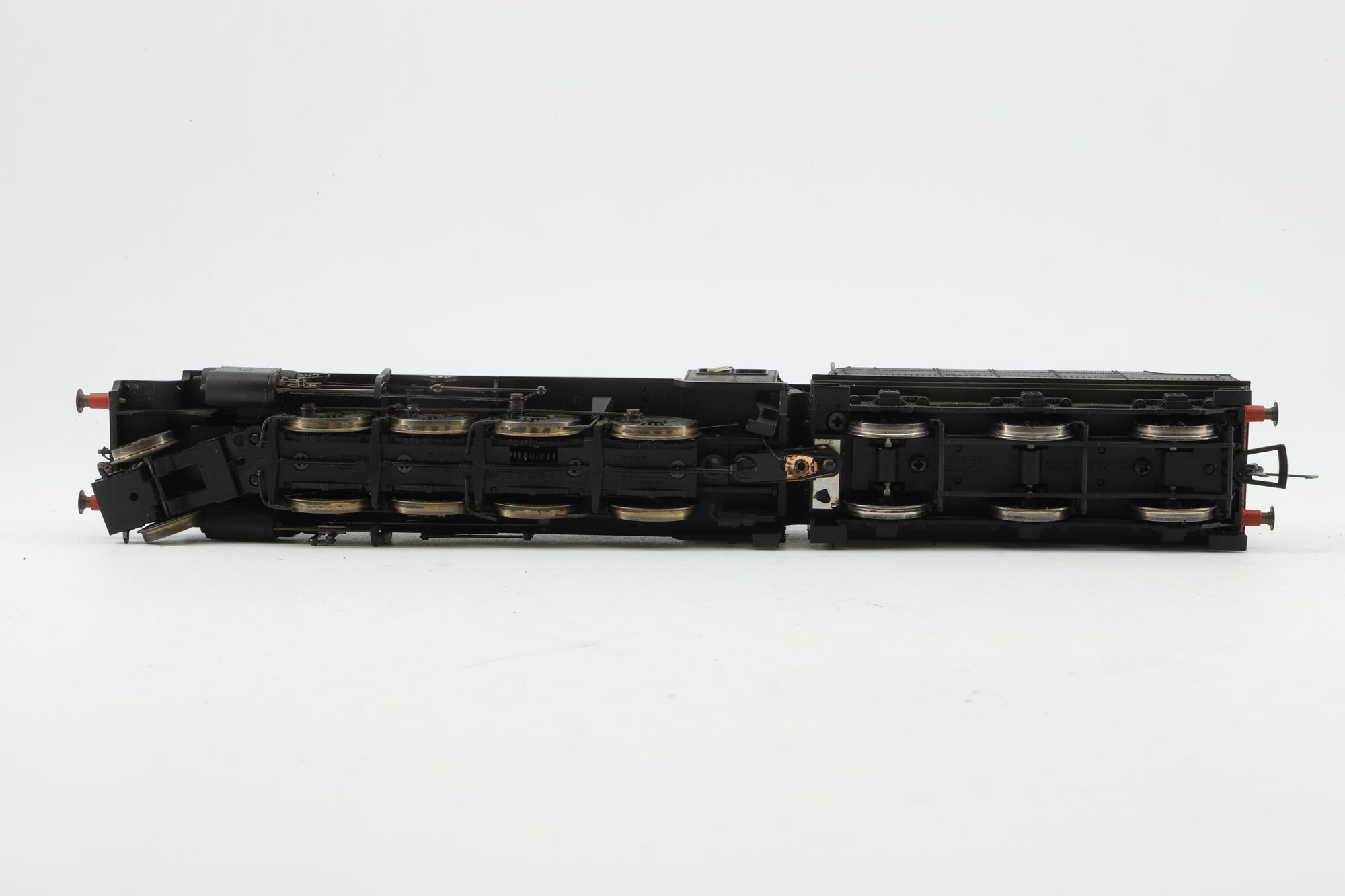 WORKSHOP Hornby OO Class 8F 8042 in LMS Black - Weathered