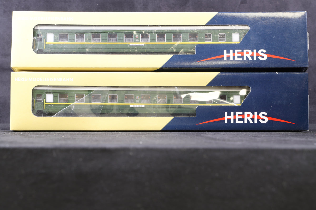 Heris HO Rake Of 4 Russian Sleeper Coaches