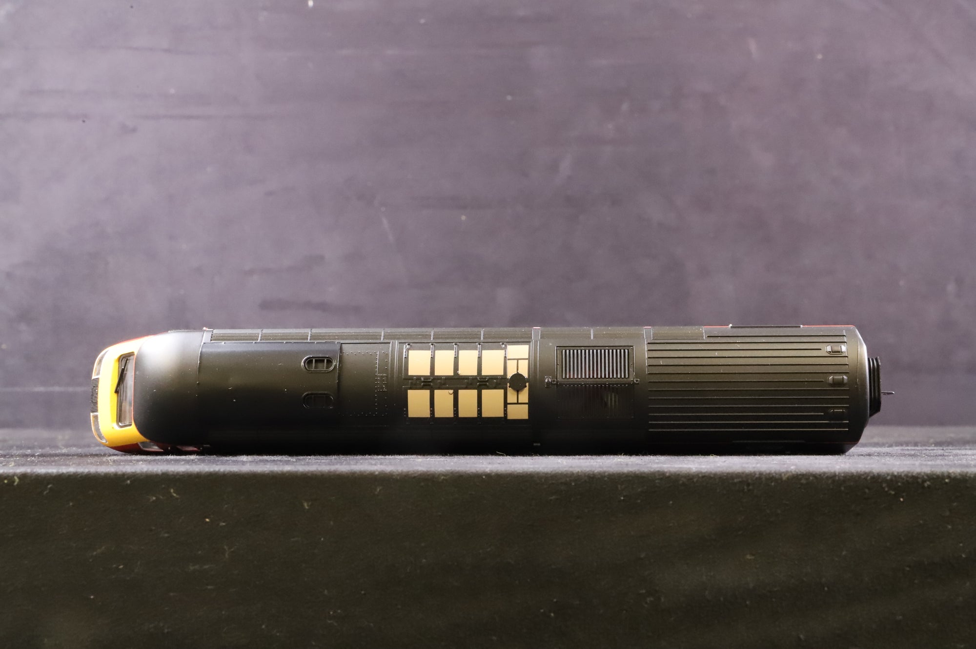 Hornby OO Class 43 HST Power Car & Dummy Virgin Livery