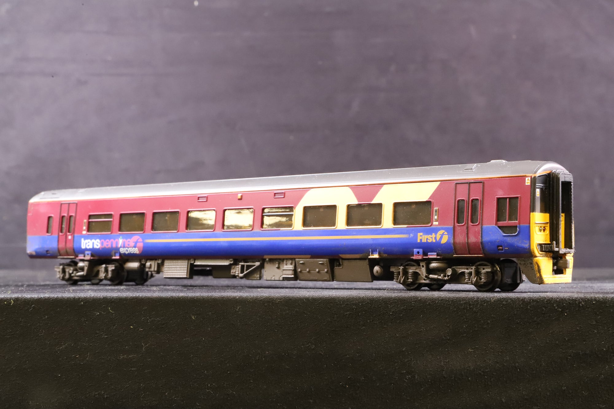 WORKSHOP Bachmann OO Class 158 '158768' First Transpennine Express Livery