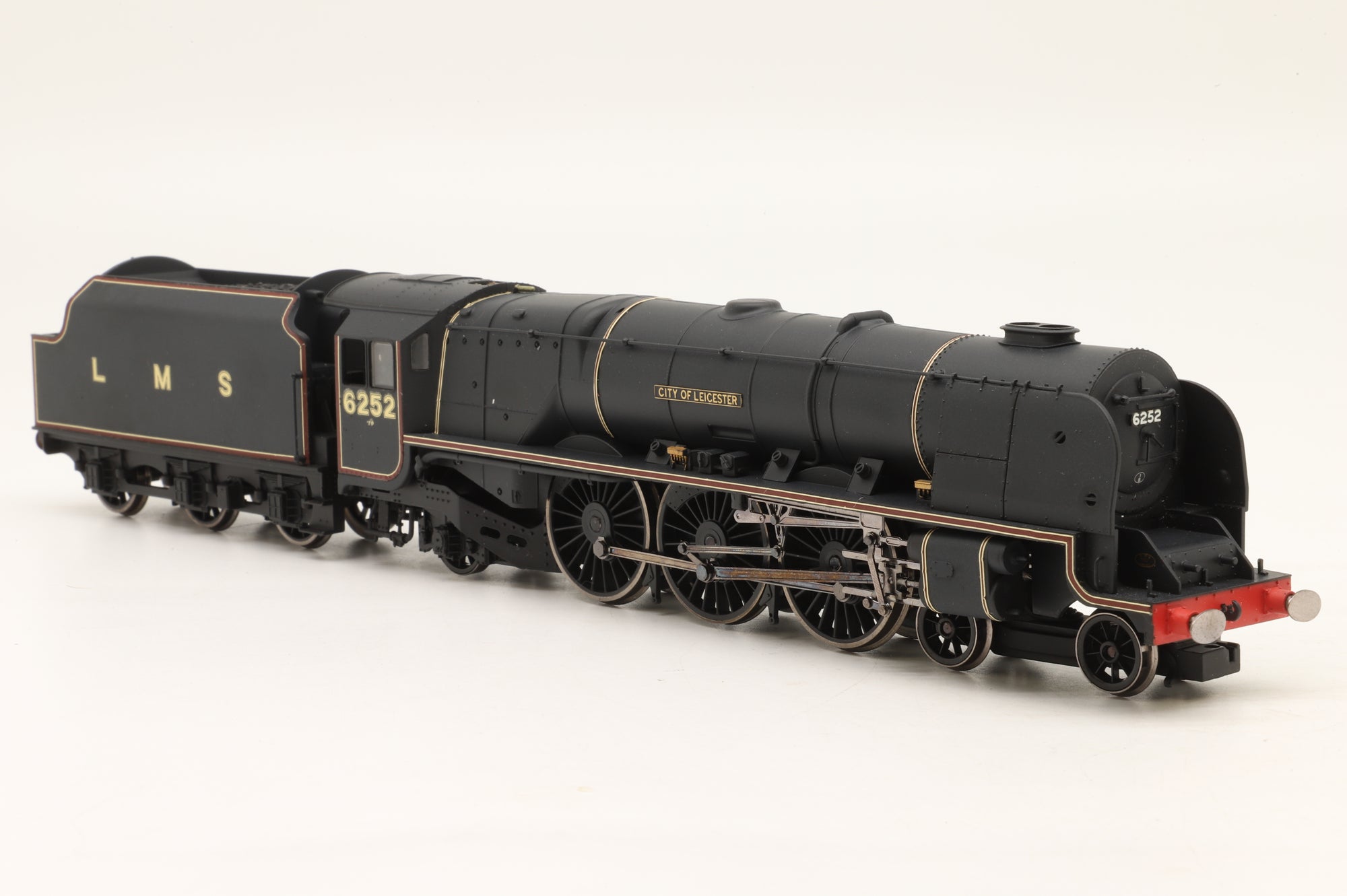 Hornby OO R2311 Duchess Class 6242 'City of Glasgow' in Lined LMS Black – DCC Sound