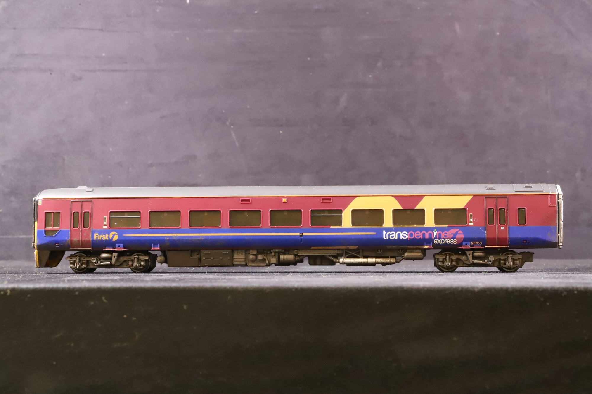 WORKSHOP Bachmann OO Class 158 '158768' First Transpennine Express Livery