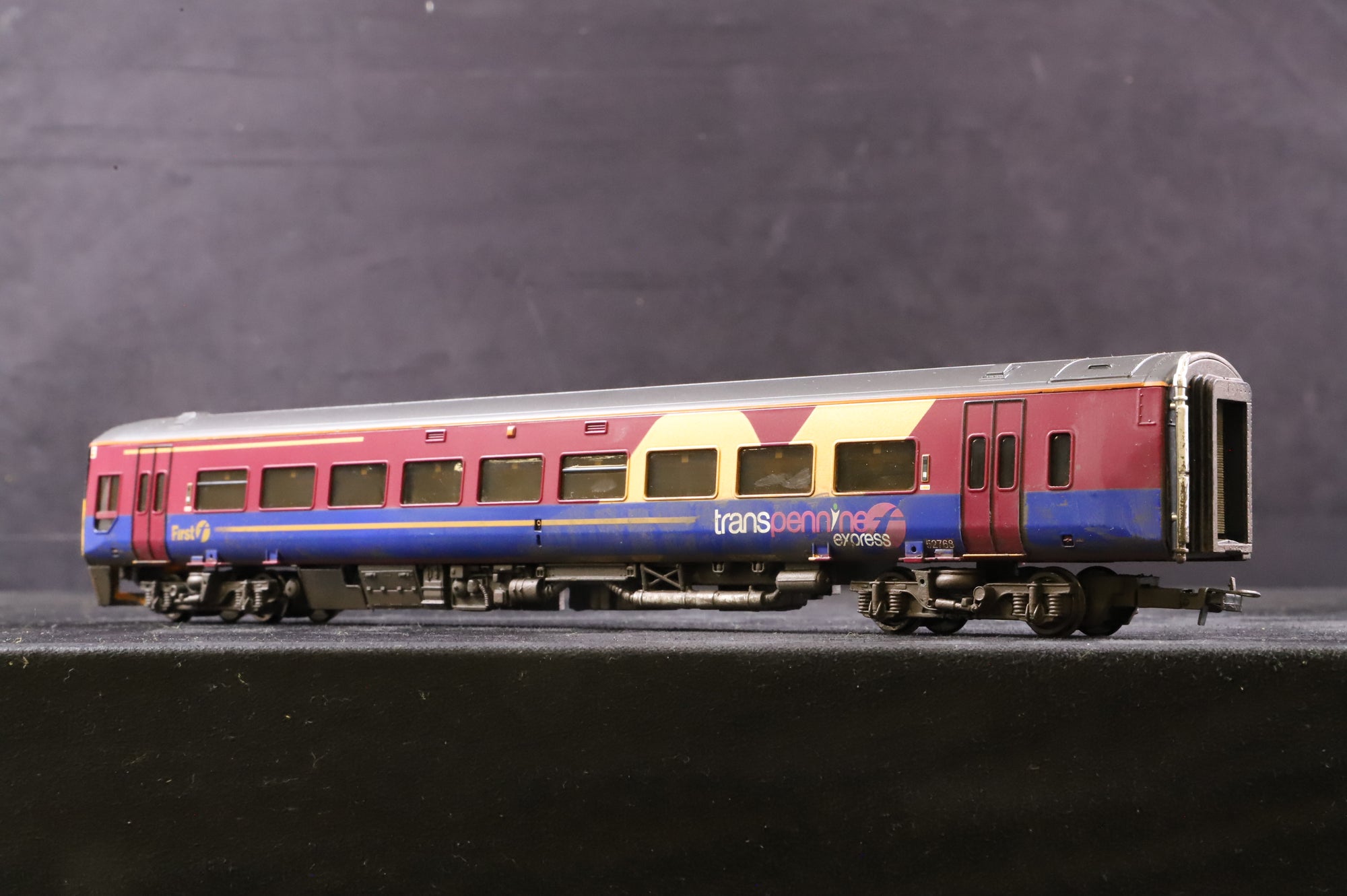 WORKSHOP Bachmann OO Class 158 '158768' First Transpennine Express Livery