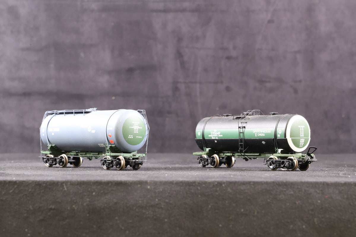 Red Star Railways HO Rake Of 6 Red Star Russian Tanker Wagons