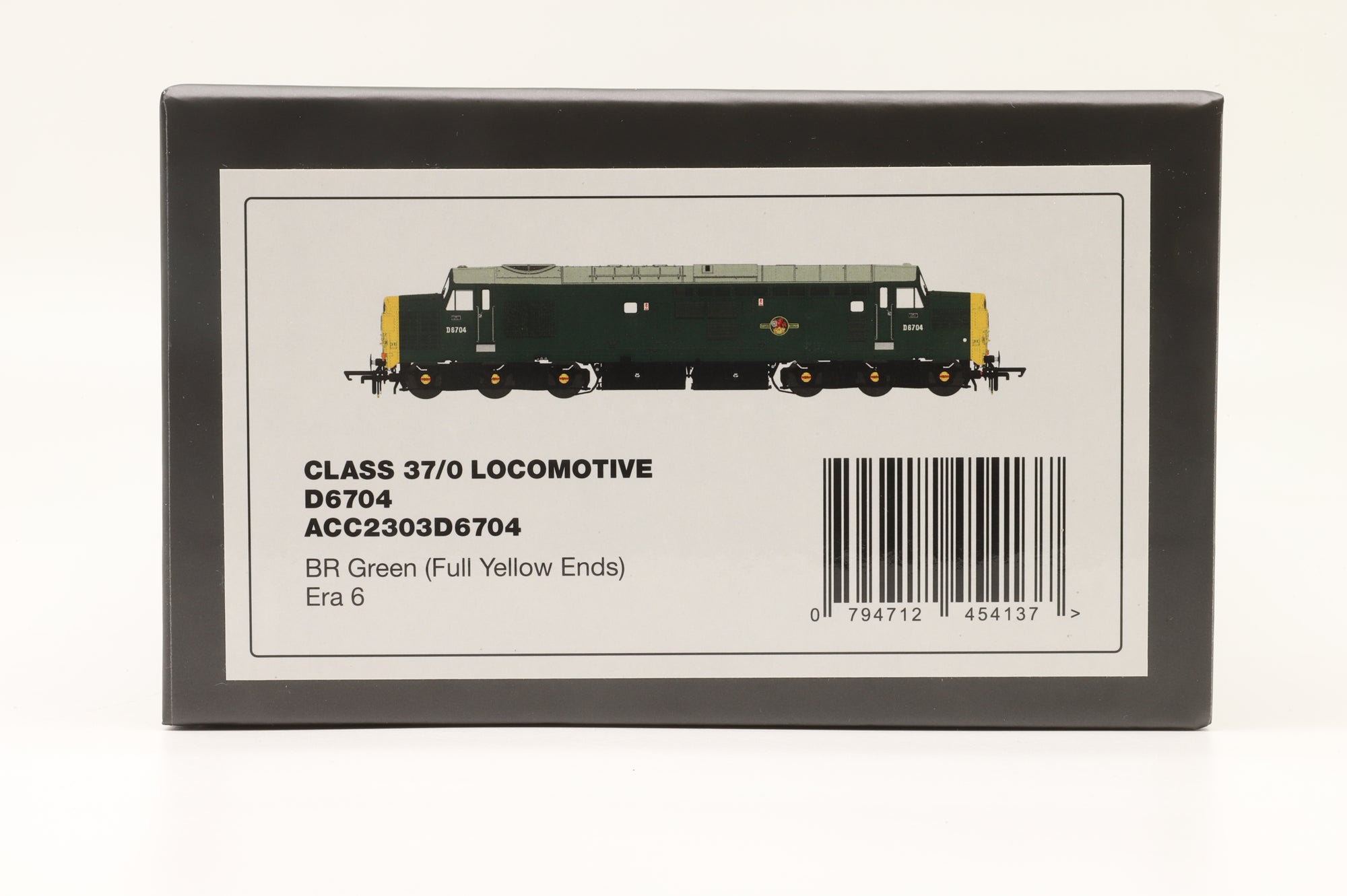 Accurascale OO ACC2303D6704 Class 37/0 'D6704' BR Green (Full Yellow Ends) Era 6