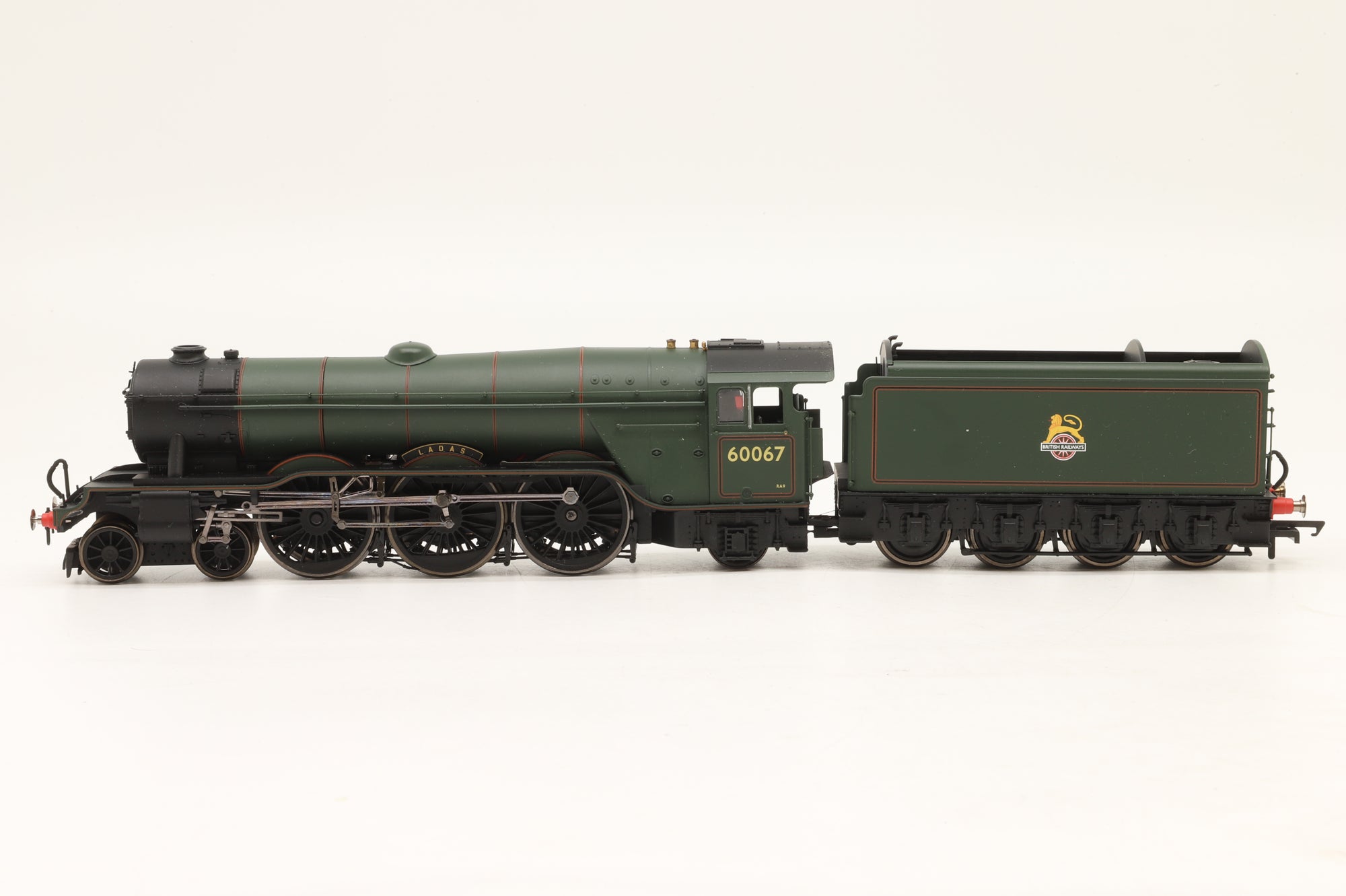 WORKSHOP Hornby OO R2617 Class A3 '60067' 'Ladas' BR Lined Green E/C DCC Fitted