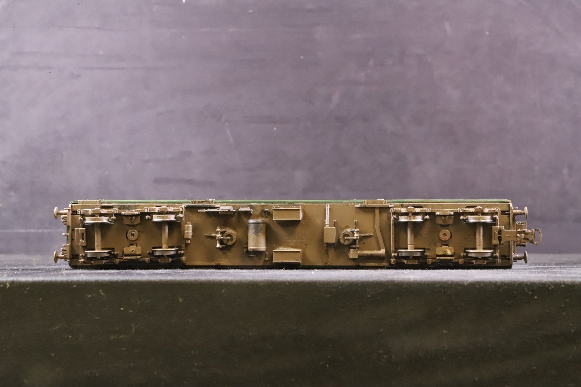 WORKSHOP Bachmann OO Class 101 BR Green Small Yellow Panels Weathered