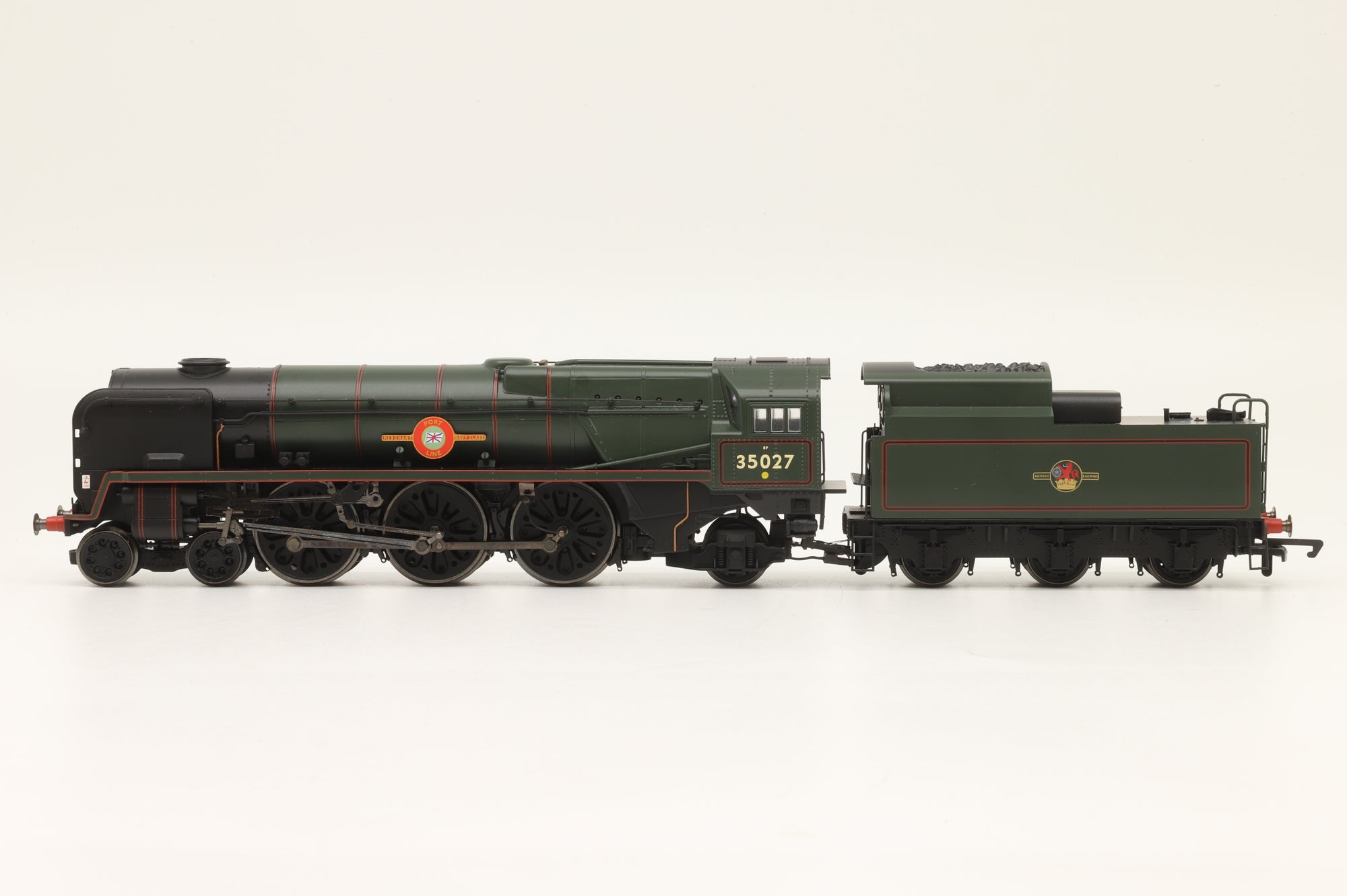 Hornby OO R2268 Merchant Navy Class '35027' 'Port Line' BR Lined Green L/C
