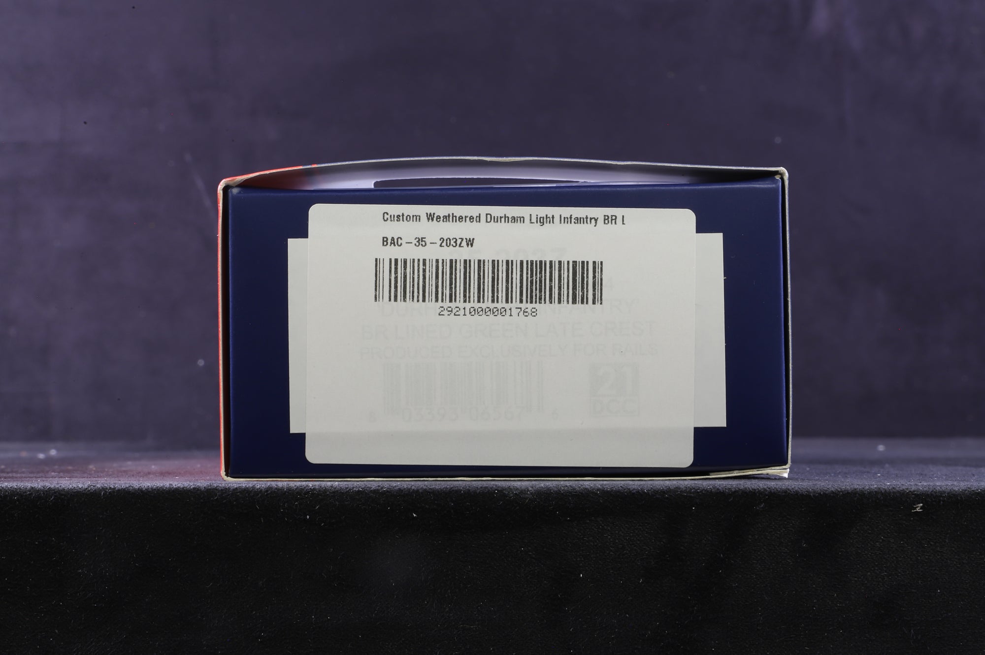 Bachmann OO 35-203ZW Class V2 '60964' 'Durham Light Infantry' BR Lined Green L/C Weathered Excl Rails