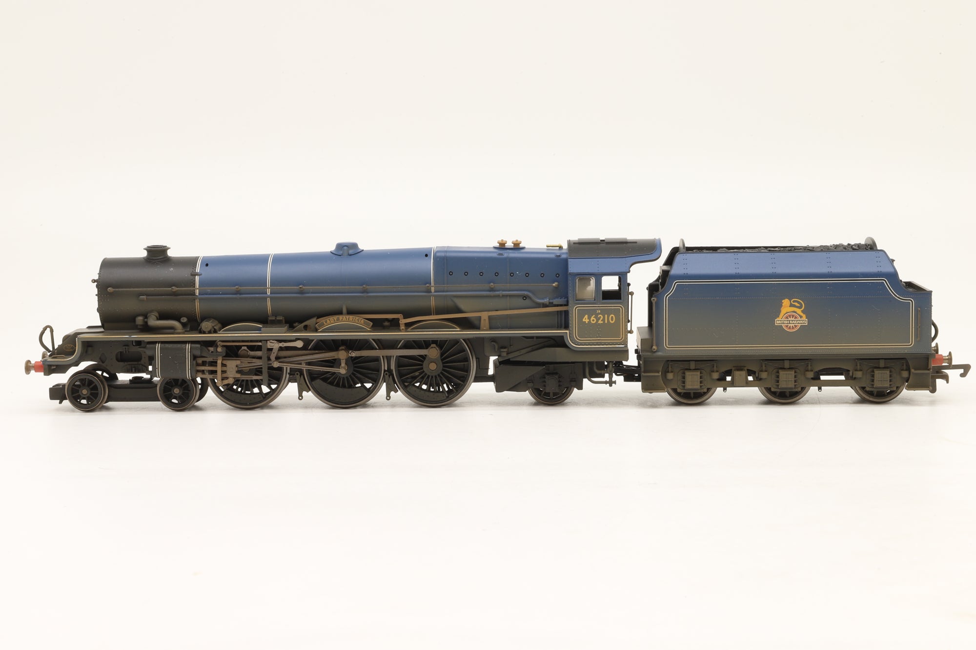 Hornby OO R2448 Princess Royal Class '46210' Lady Patricia' BR Blue E/C Weathered DCC Sound