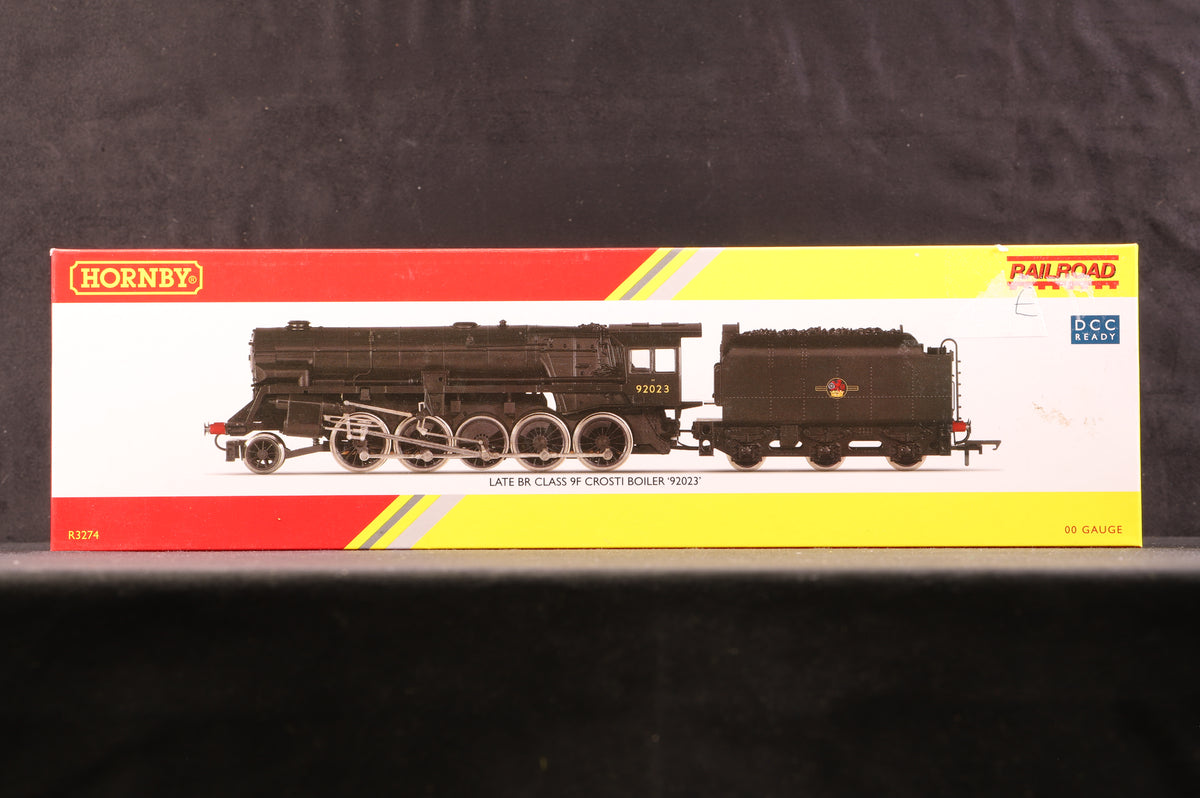 Hornby Railroad OO R3274 Class 9F &#39;92023&#39; Crosti Boiler BR Unlined Black L/C