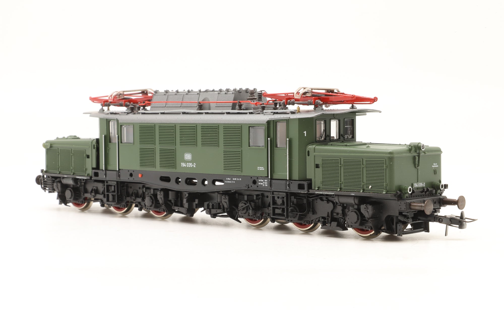 Roco HO 04168A BR 194 Electric Locomotive