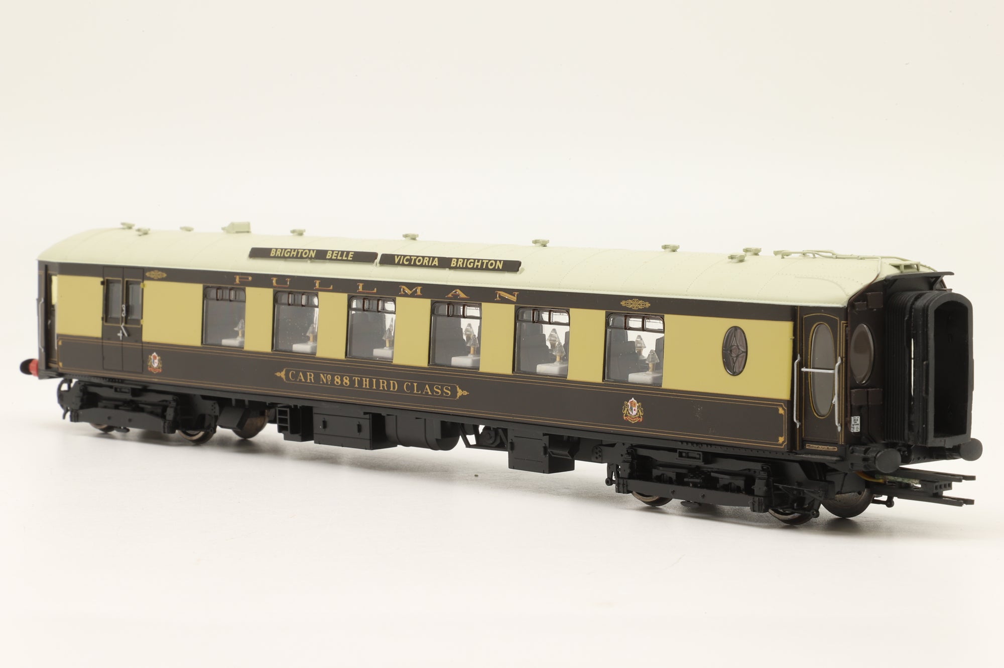 Hornby OO R2987 Brighton Belle 5-Car Set, DCC Sound