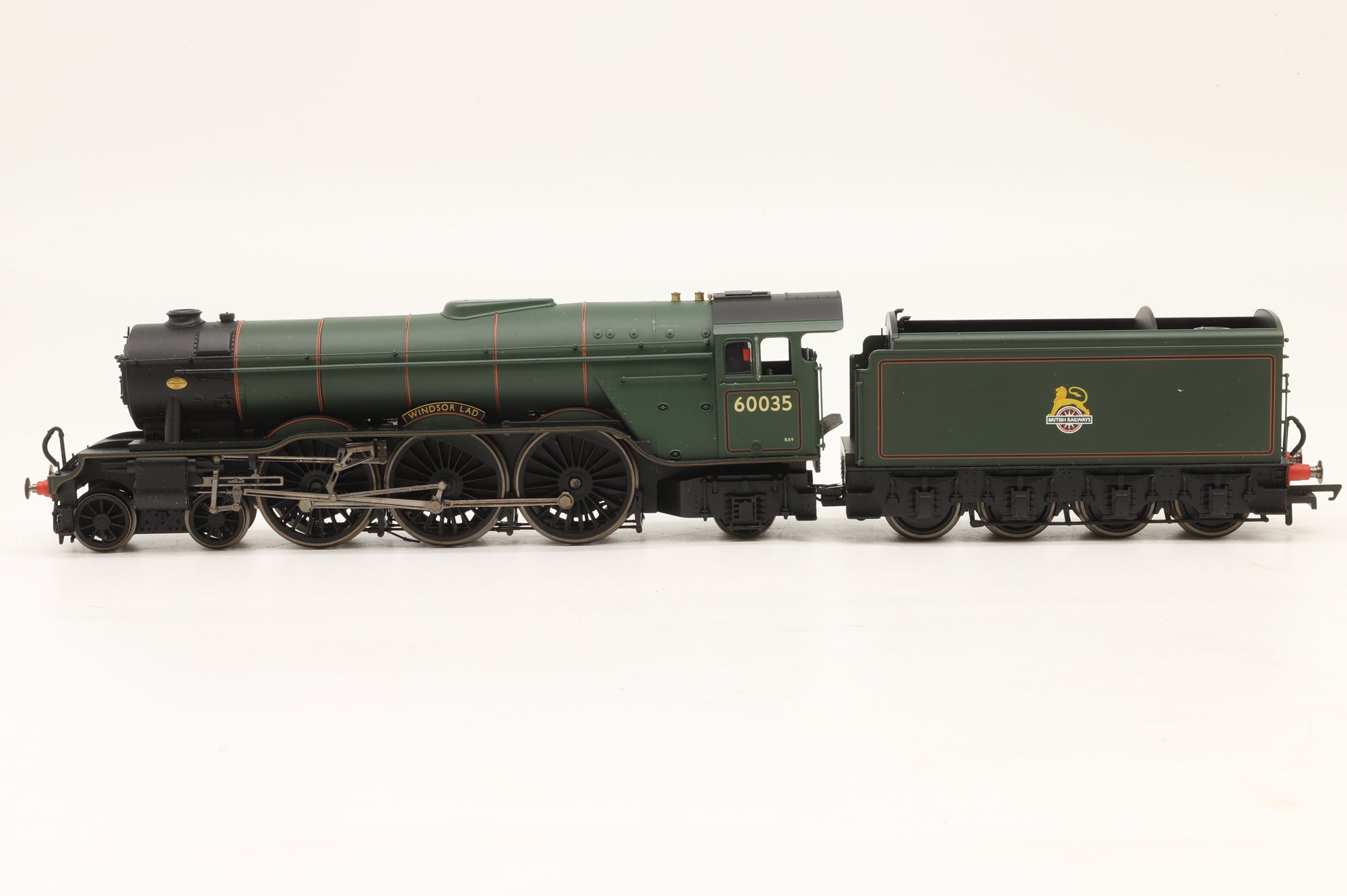 Hornby OO R2341 BR Class A3 'Windsor Lad' '60035'