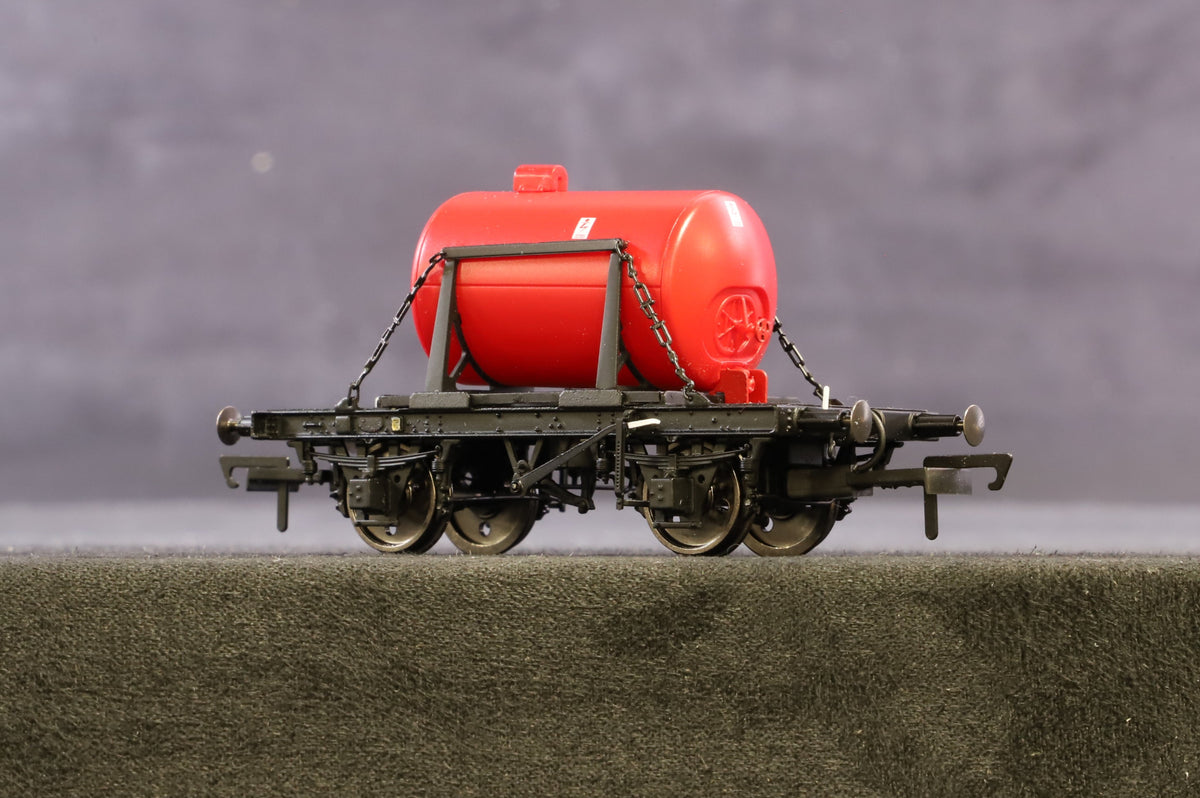 Clark Railworks OO Gauge C3025 Demountable Tank Wagon &#39;B749028&#39;, Plain Red (Internal User)