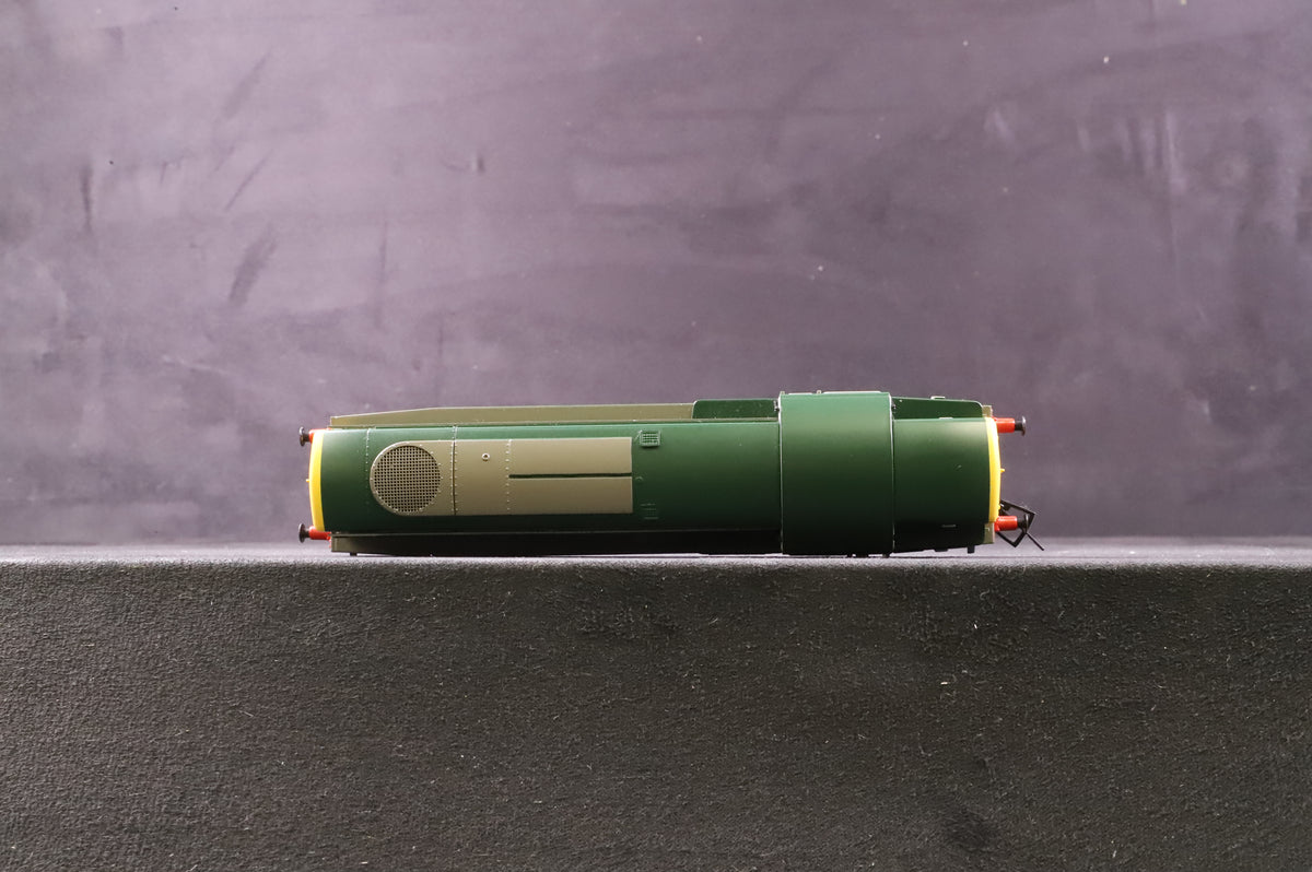 Heljan OO 1502 Class 15 D8229 in BR Green w/ Full Yellow Ends