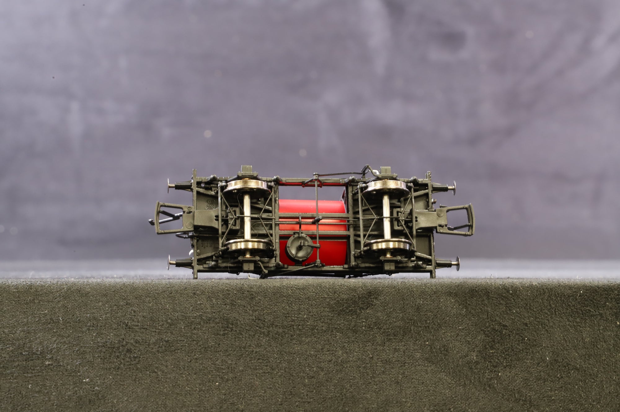 Clark Railworks OO Gauge C3025 Demountable Tank Wagon 'B749028', Plain Red (Internal User)