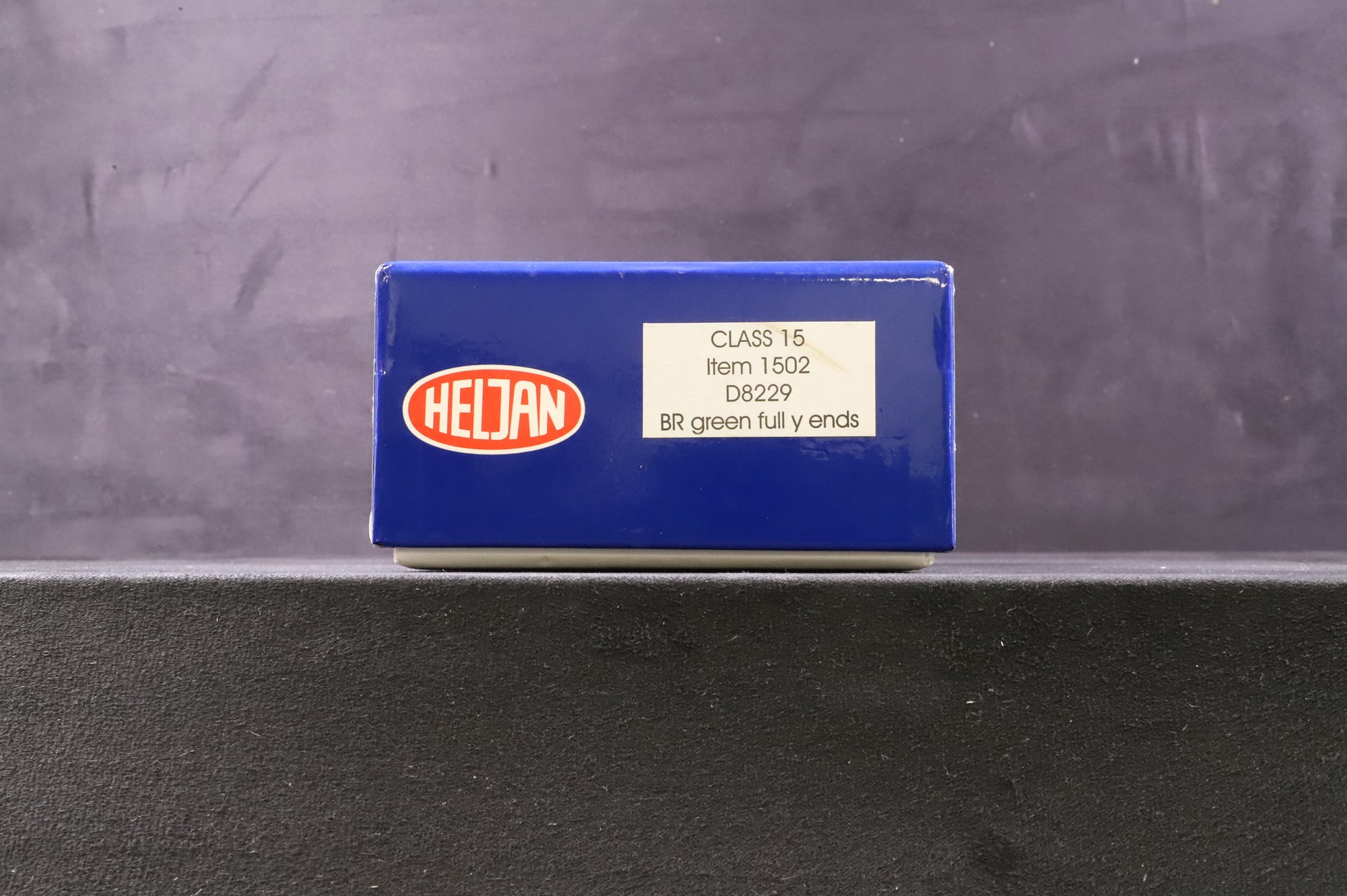 Heljan OO 1502 Class 15 D8229 in BR Green w/ Full Yellow Ends