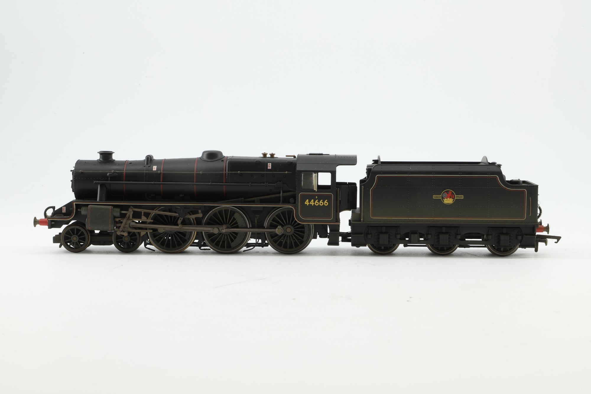 Hornby OO R2382 Class 5MT 44666 in Lined BR Black w/ Late Crests