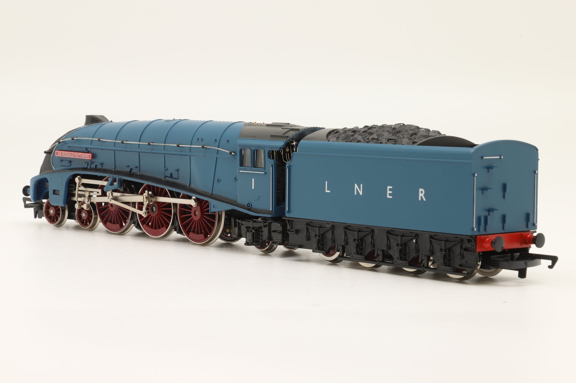 Hornby OO R649 LNER Class A4 'Sir Ronald Matthews' '1' & 'Going For The Record' Commemorative Plate Ltd. Ed. 2101/3000