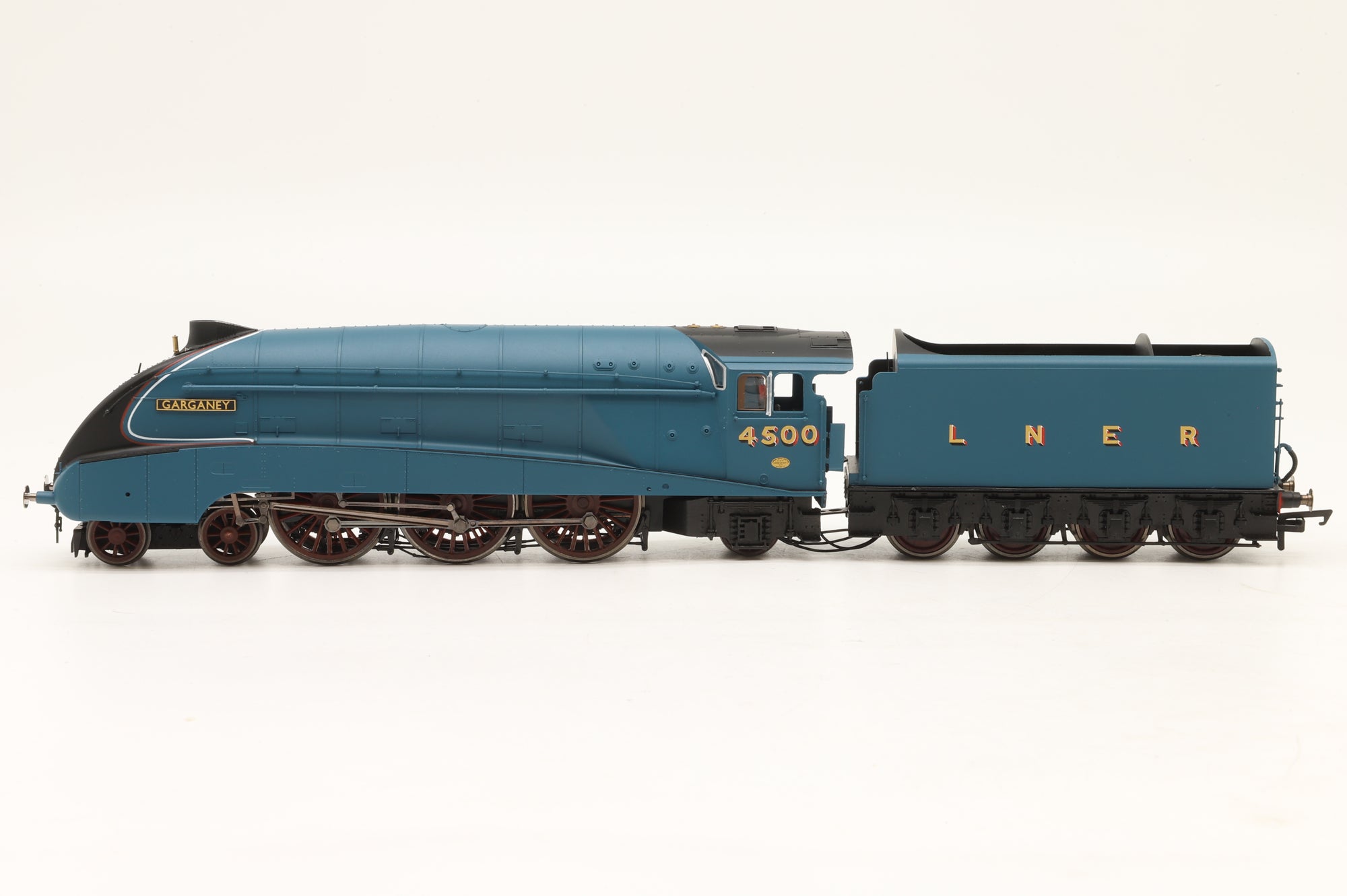 Hornby OO Class A4 '4500' 'Garganey' LNER Garter Blue DCC Sound