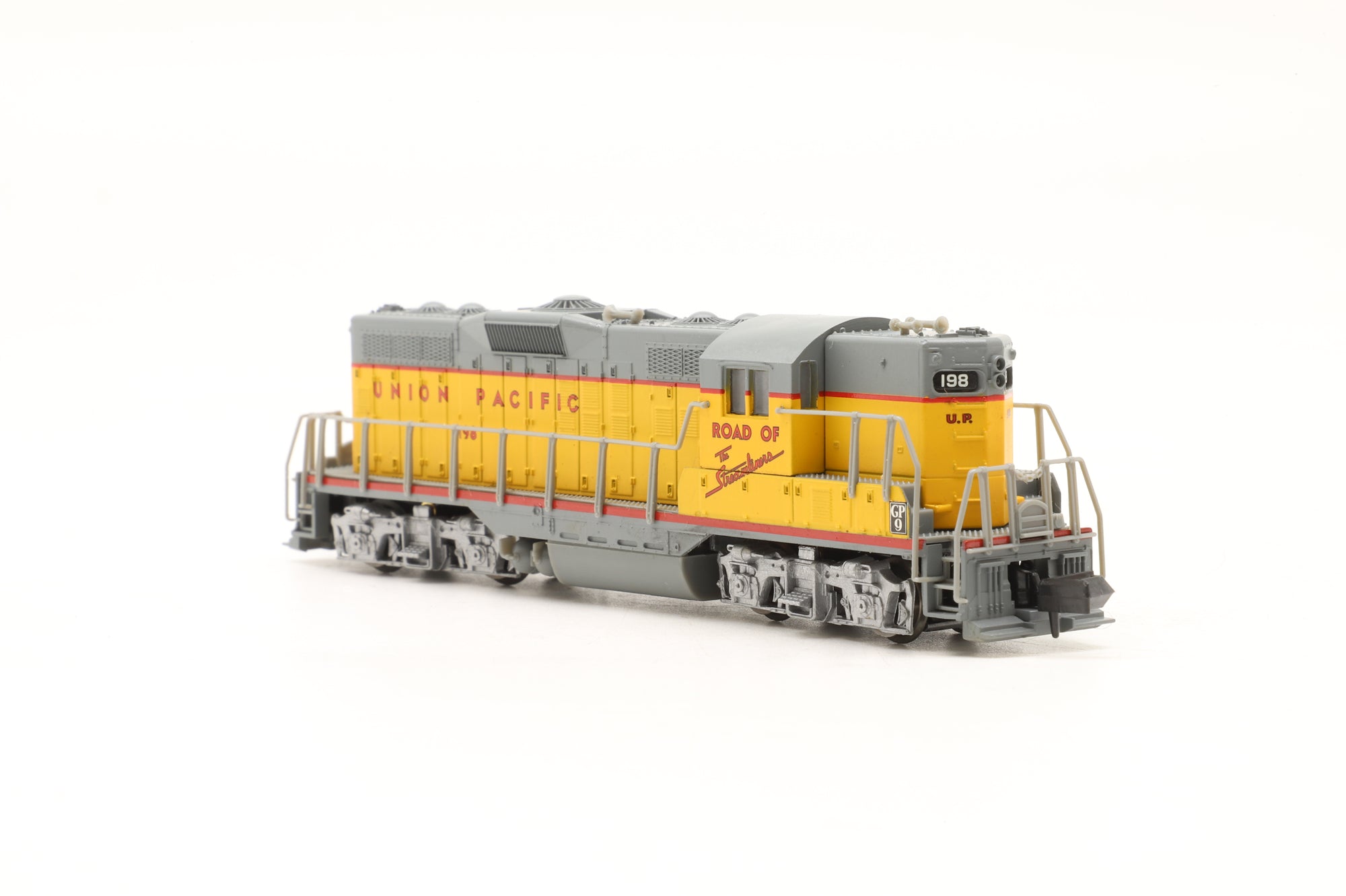 Atlas N 48333 GP-9 Ph. 2 Union Pacific '198'