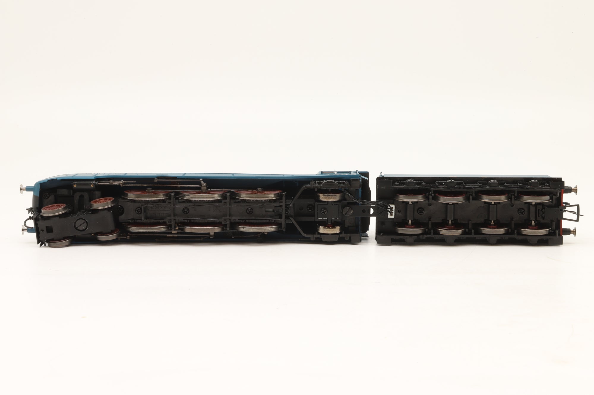 Hornby OO Class A4 '4500' 'Garganey' LNER Garter Blue DCC Sound