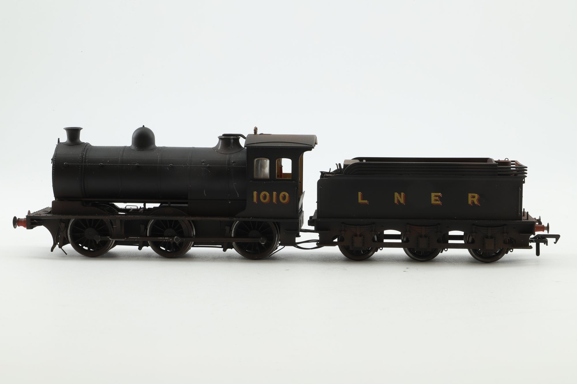 Oxford Rail OO OR76J27001XS J27 No. 1010 in LNER Black - DCC Sound & Weathered