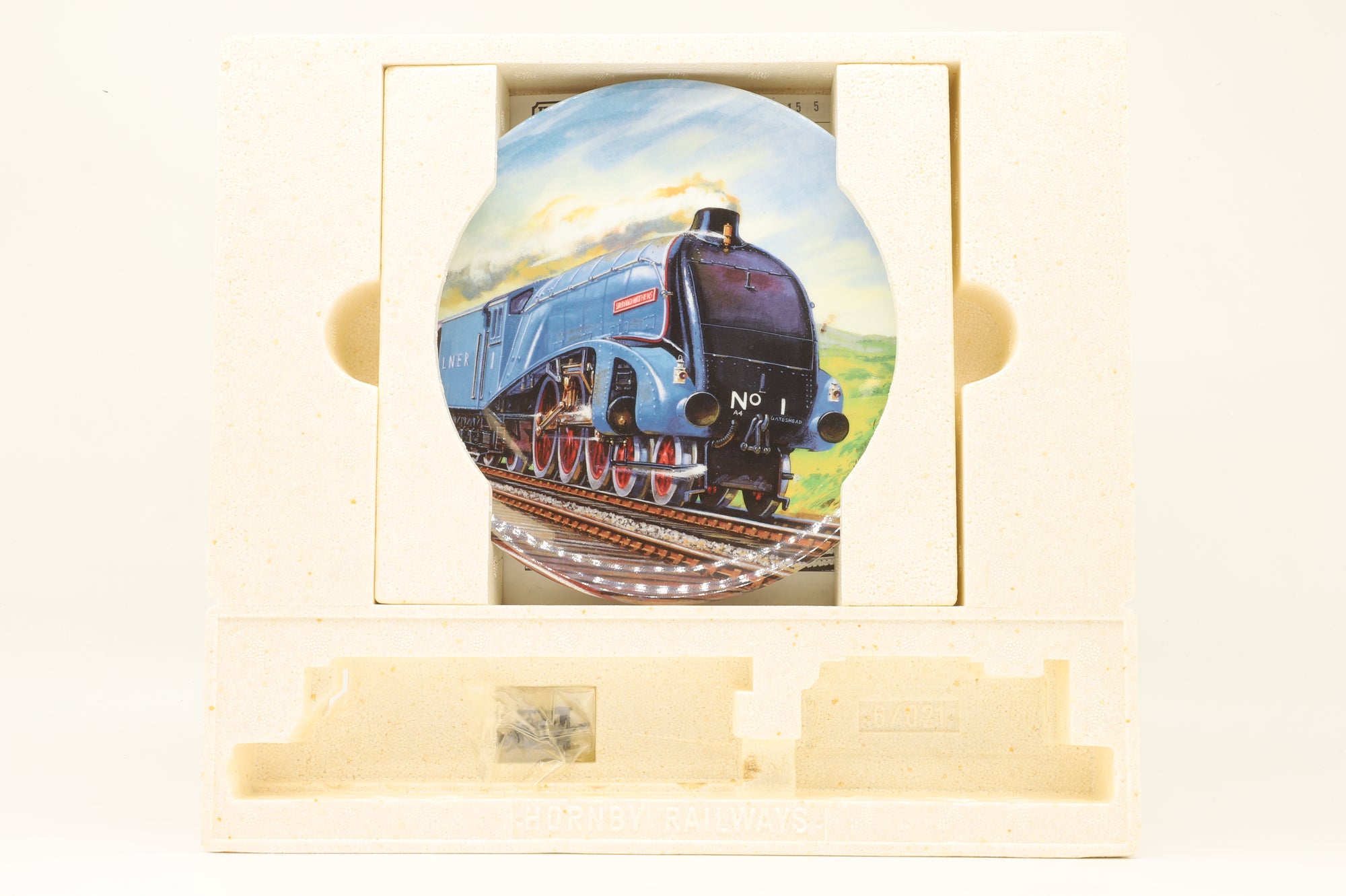 Hornby OO R649 LNER Class A4 'Sir Ronald Matthews' '1' & 'Going For The Record' Commemorative Plate Ltd. Ed. 2101/3000