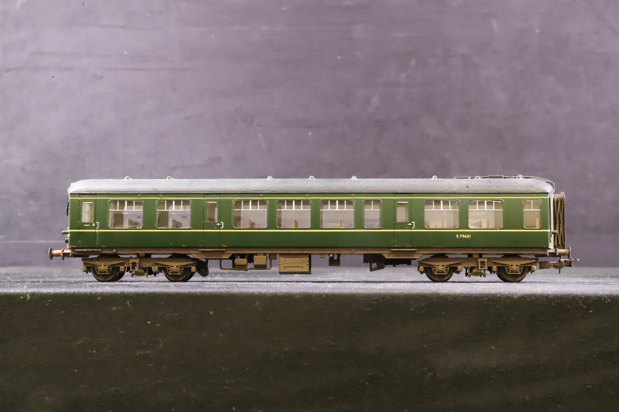 WORKSHOP Bachmann OO Derby Lightweight BR Green Repainted & Weathered
