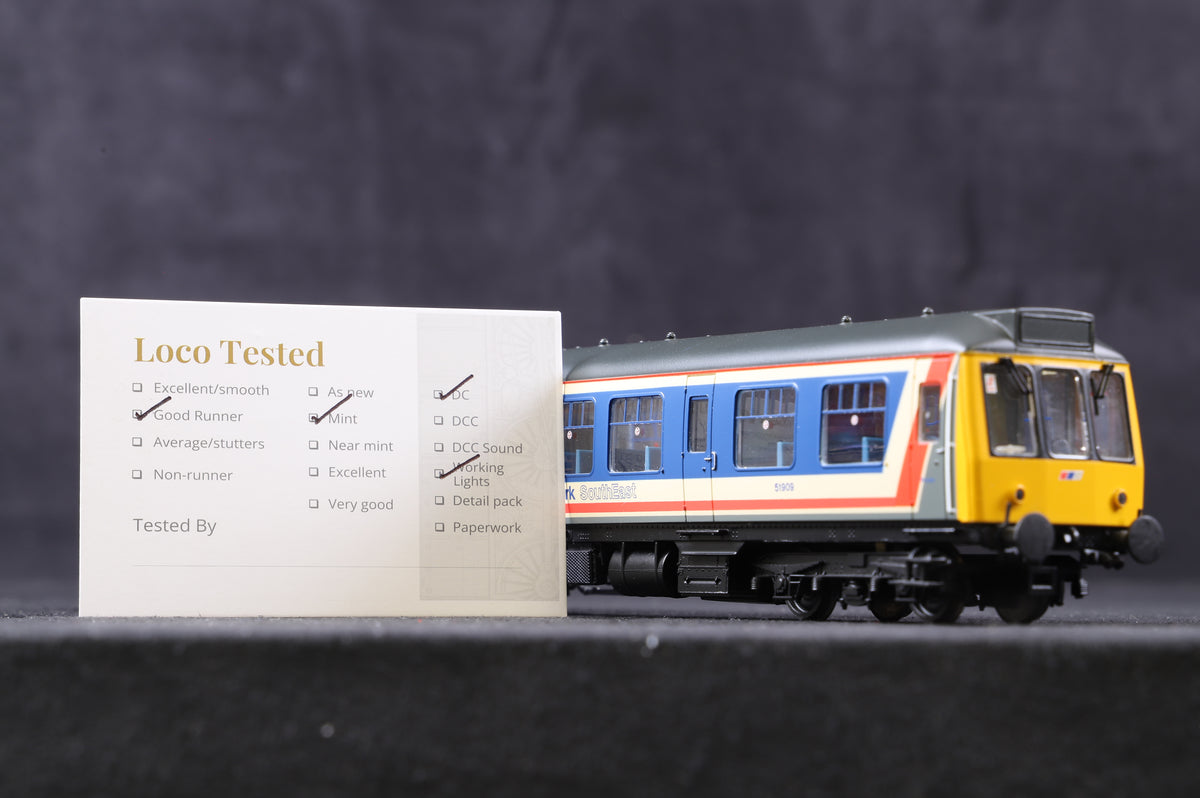 Bachmann OO 32-901 Class 108 2 car DMU Network SouthEast Livery