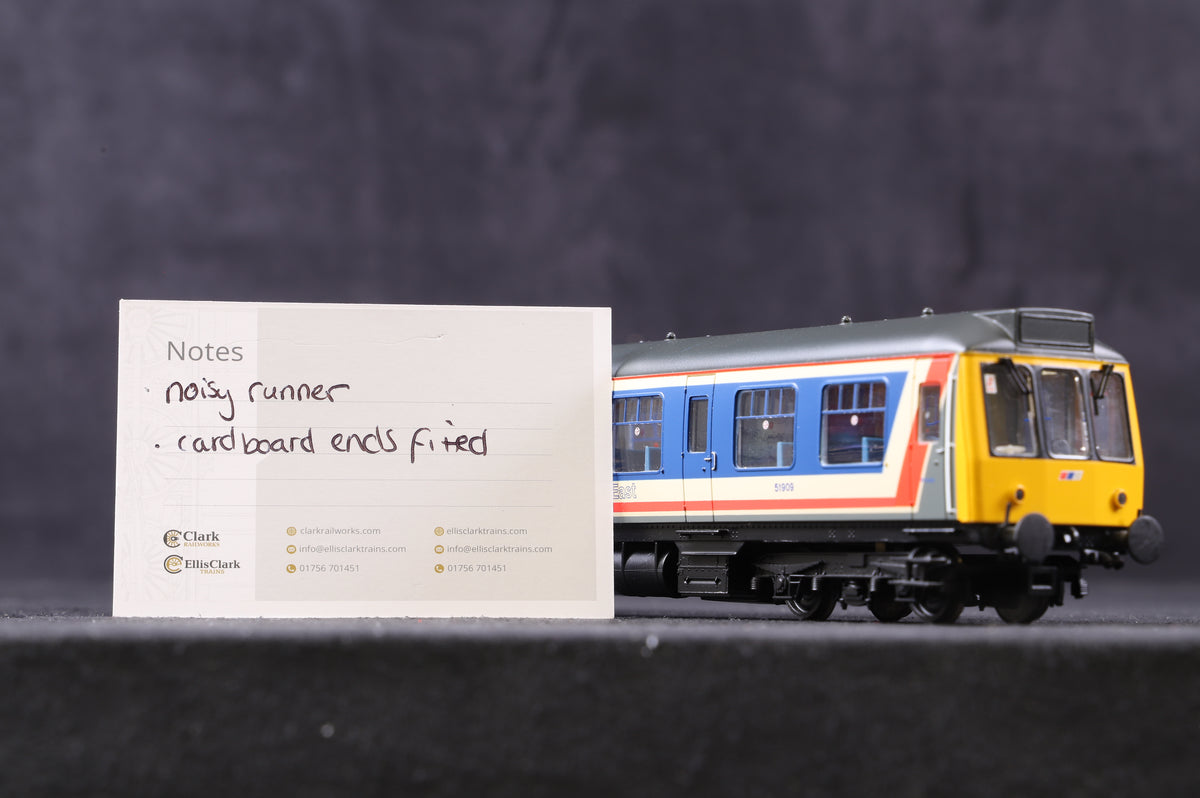 Bachmann OO 32-901 Class 108 2 car DMU Network SouthEast Livery
