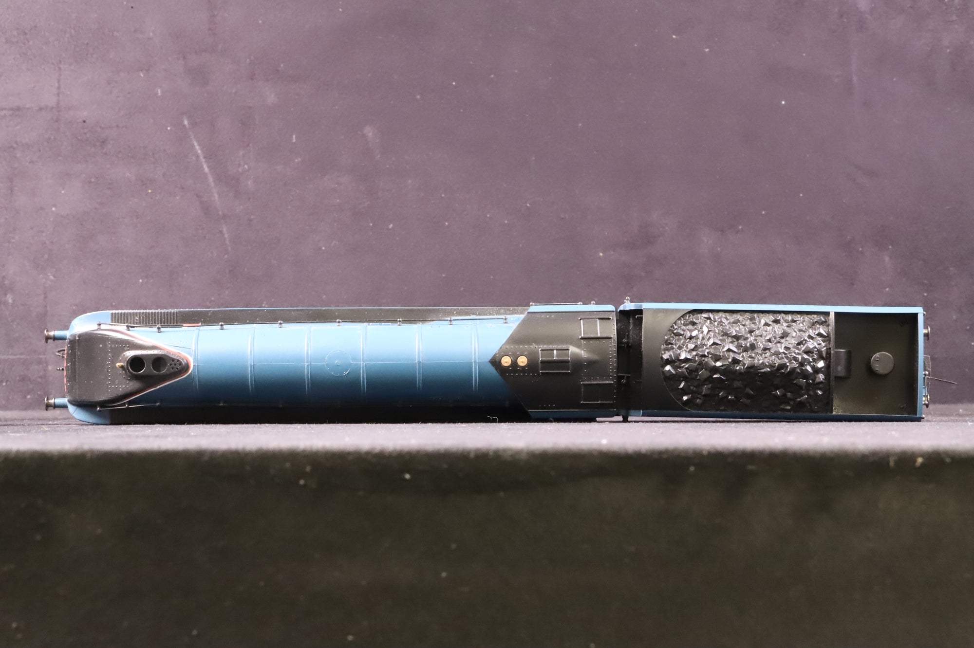 Hornby OO R2059 Class A4 '4468' 'Mallard' LNER Garter Blue