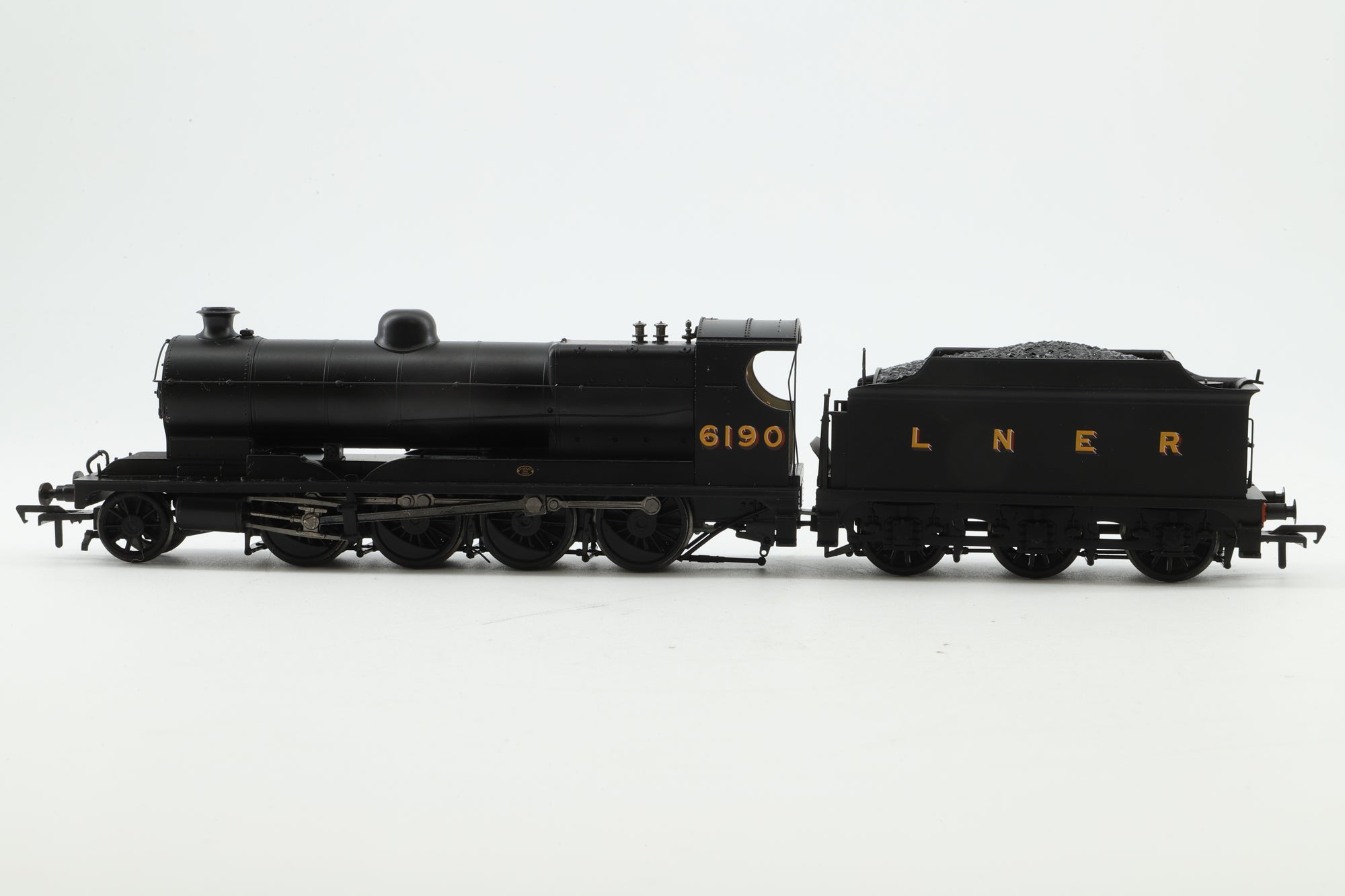 Bachmann OO 31-003 Robinson 04 No.6190 in LNER Black - DCC Sound