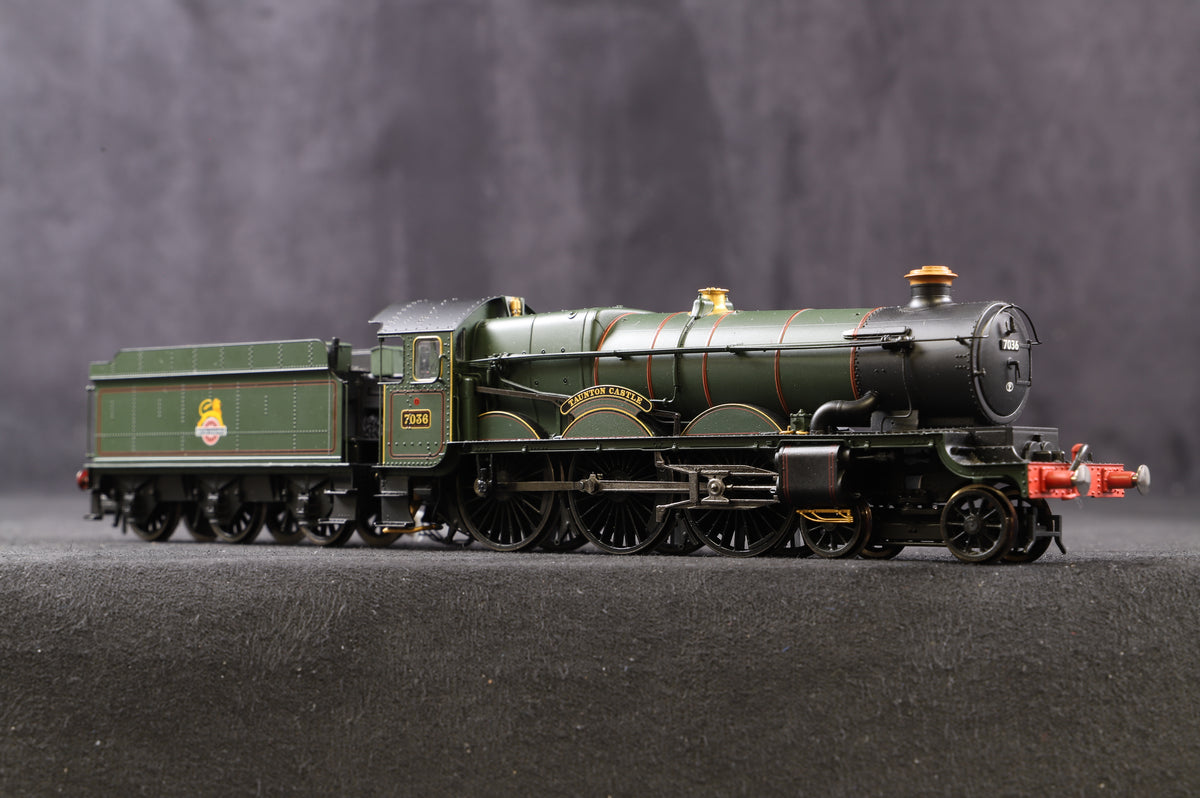 Hornby OO R2986 &#39;A Date With The Dutchy&#39; Train Pack Ltd Ed 827/ 1000