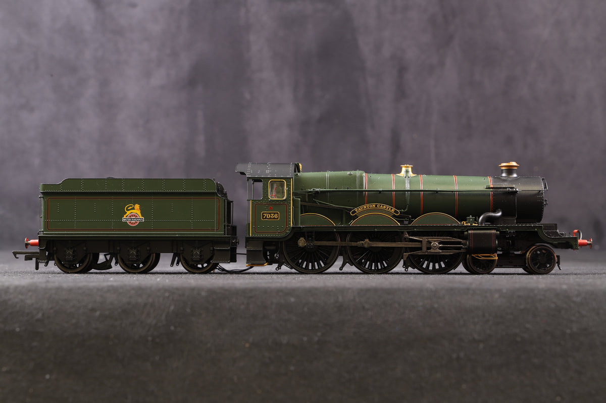 Hornby OO R2986 &#39;A Date With The Dutchy&#39; Train Pack Ltd Ed 827/ 1000