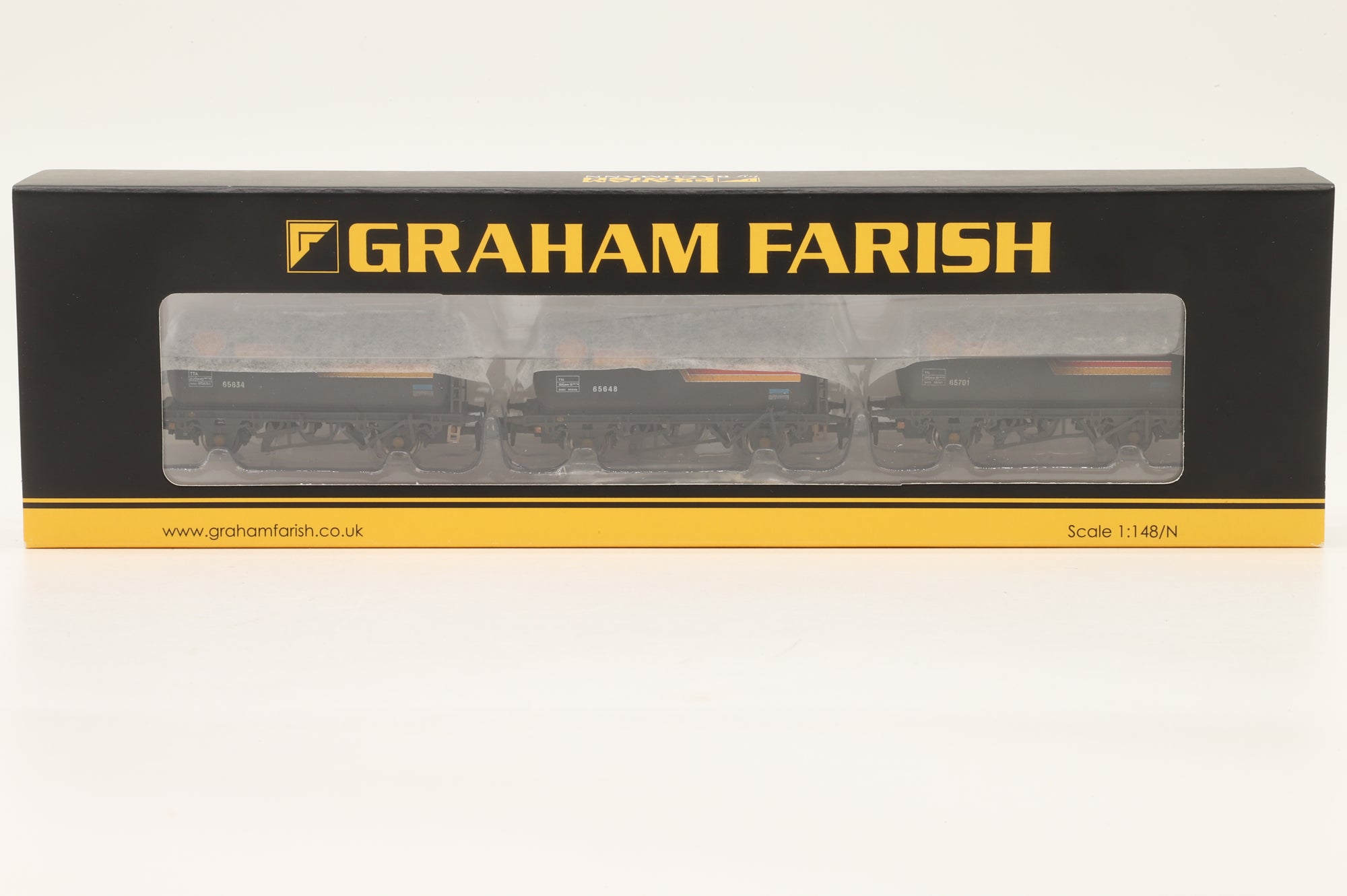 Graham Farish N 373-785 Set Of TTA Tank Wagons Shell Black Weathered
