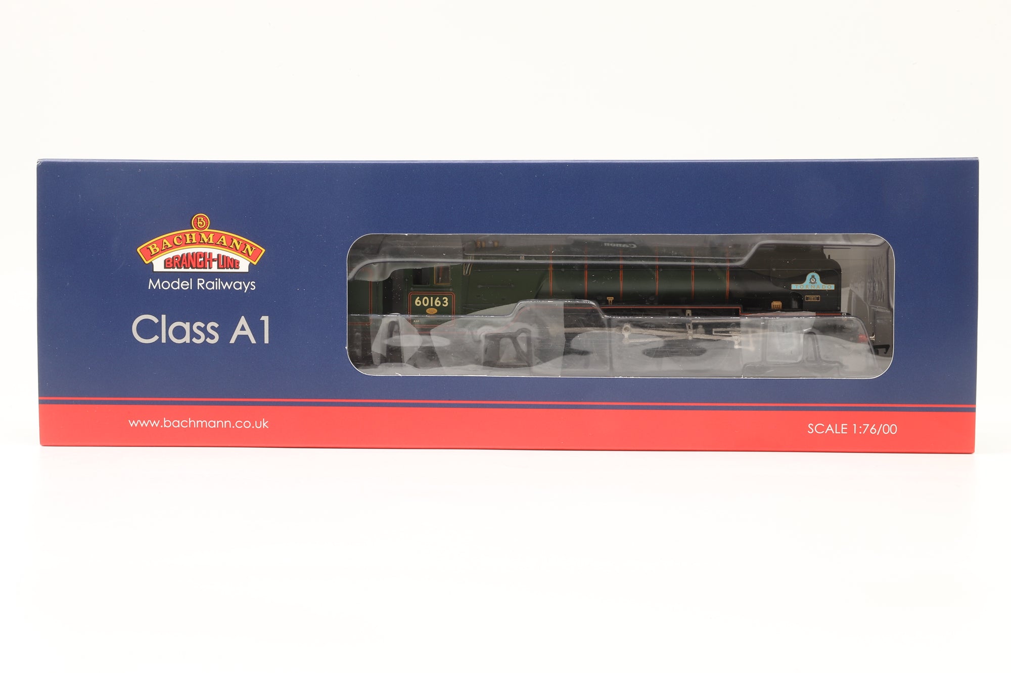 Bachmann OO 32-550B Class A1 '60163' 'Tornado' BR Green Early Emblem