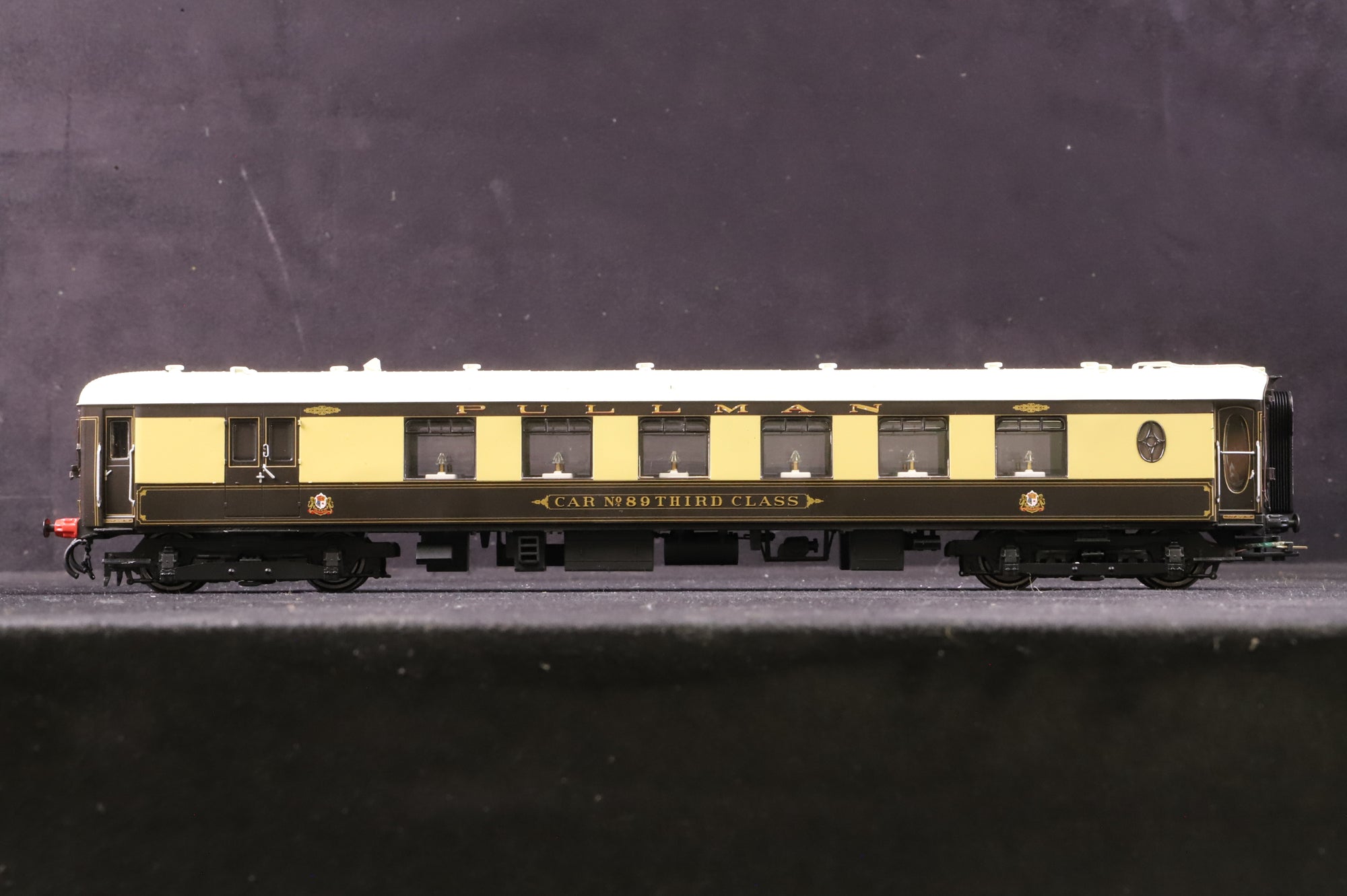Hornby OO R2987 Brighton Belle 1934 Train Pack