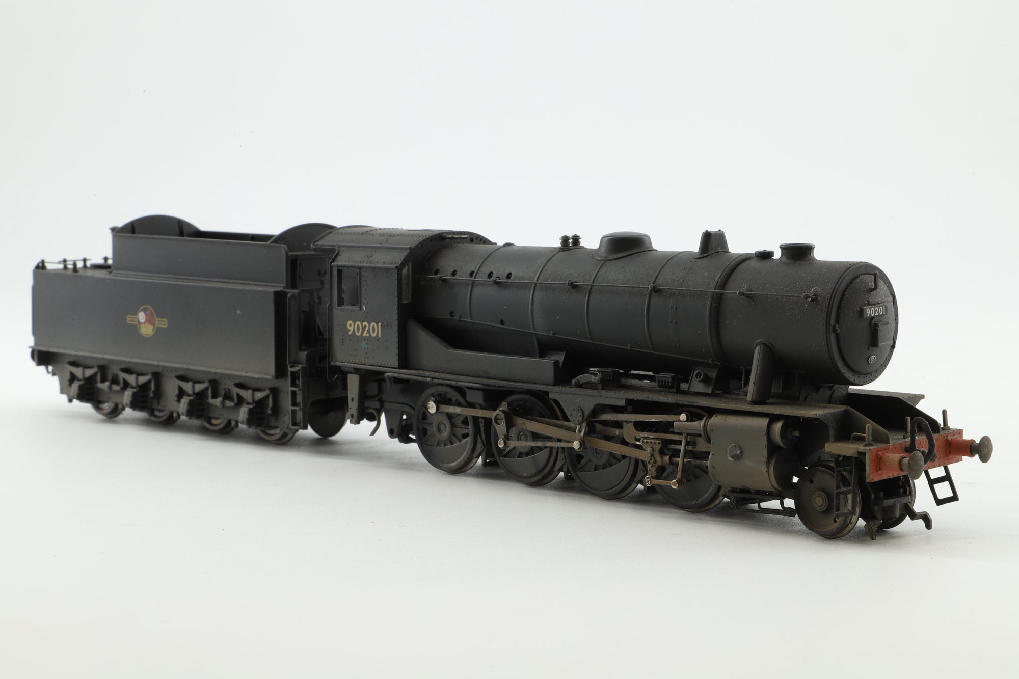 Bachmann OO 32-252A WD Austerity 2-8-0 90201 in BR Black w/ Late Crests - Weathered