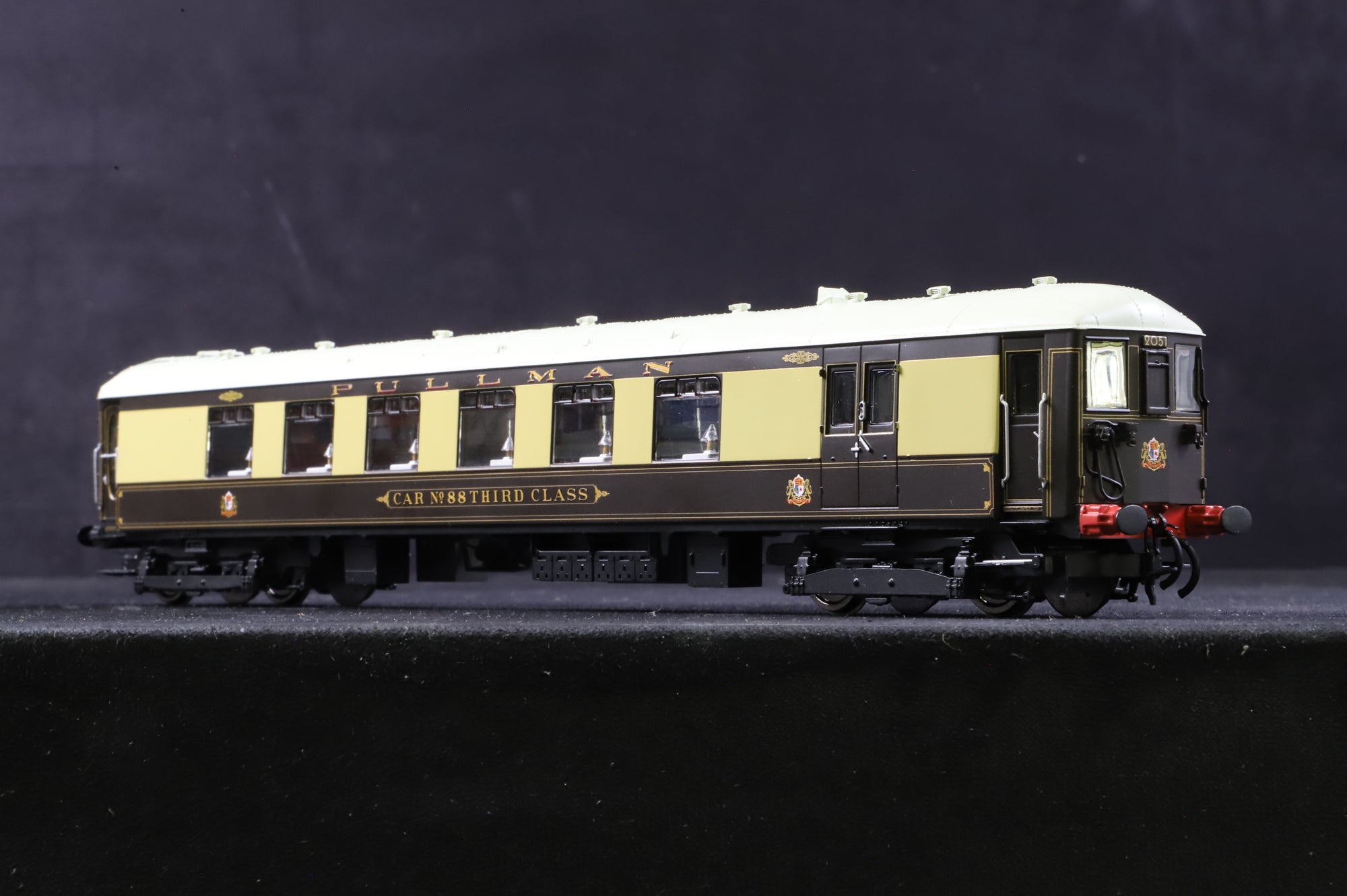 Hornby OO R2987 Brighton Belle 1934 Train Pack