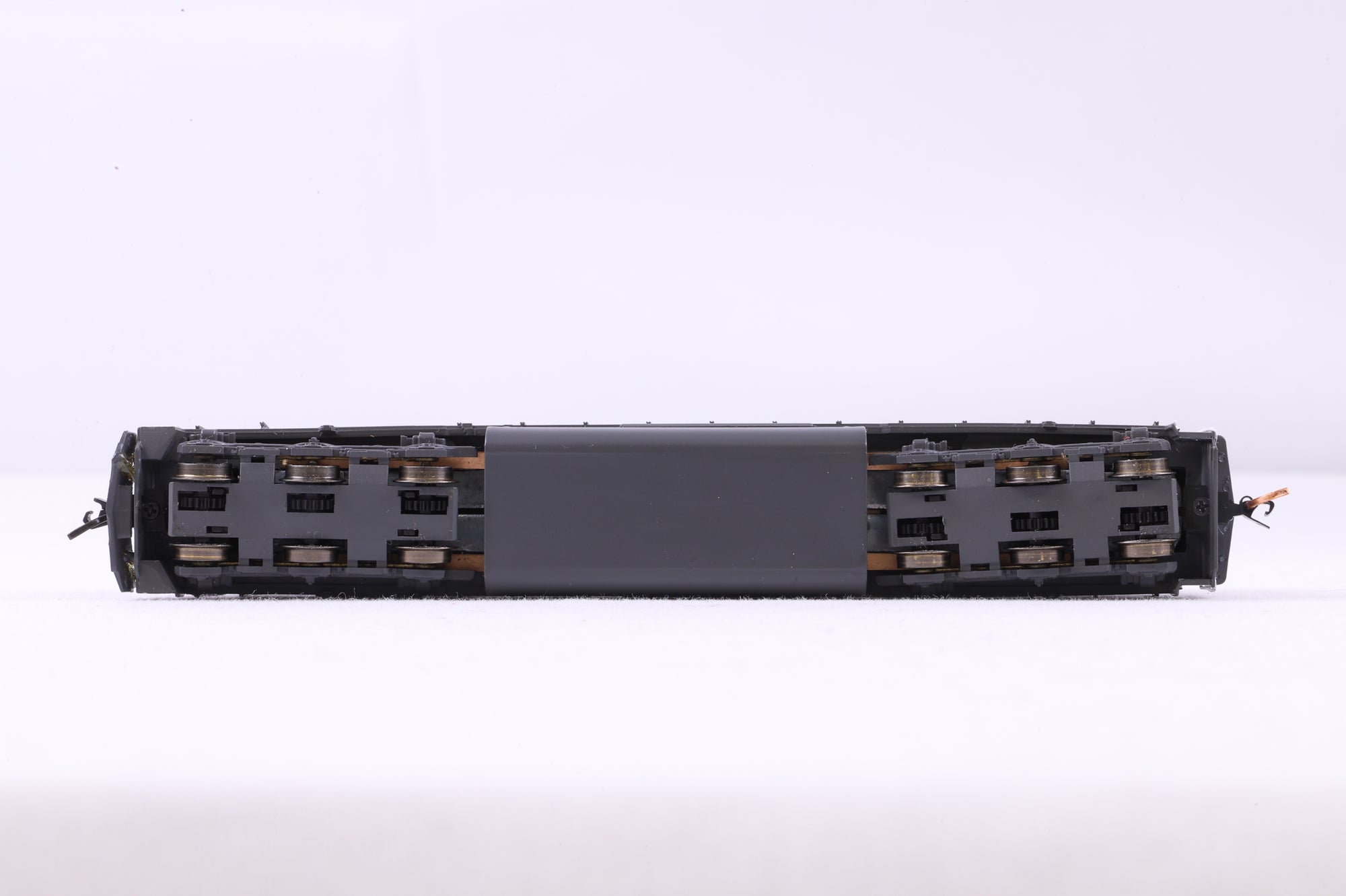 Intermountain N 69405-05 SP SD40T-2 '8363' Diesel Locomotive