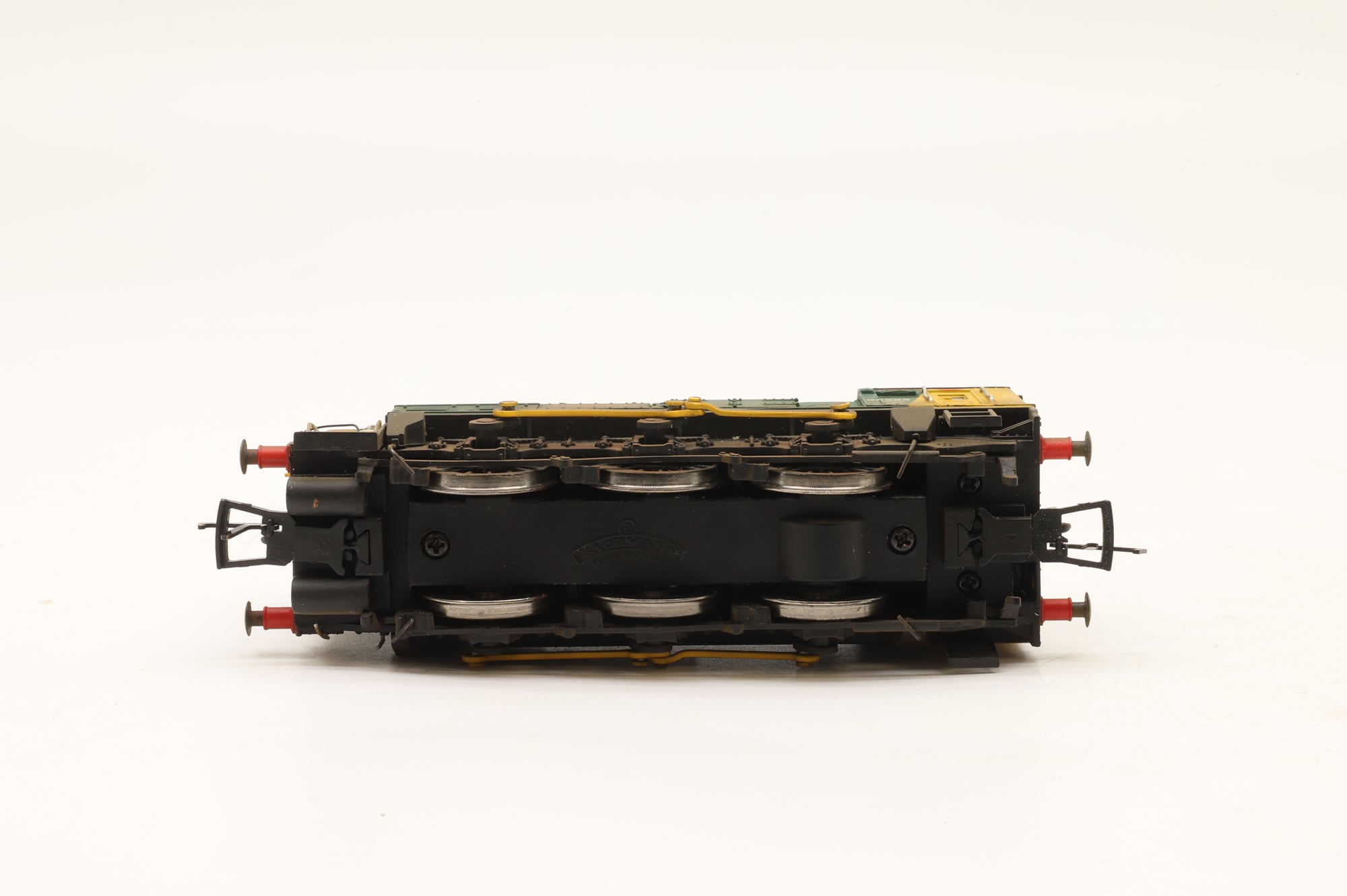 Bachmann OO 32-106 Class 08 08585 in Freightliner Livery – DCC Sound & Weathered