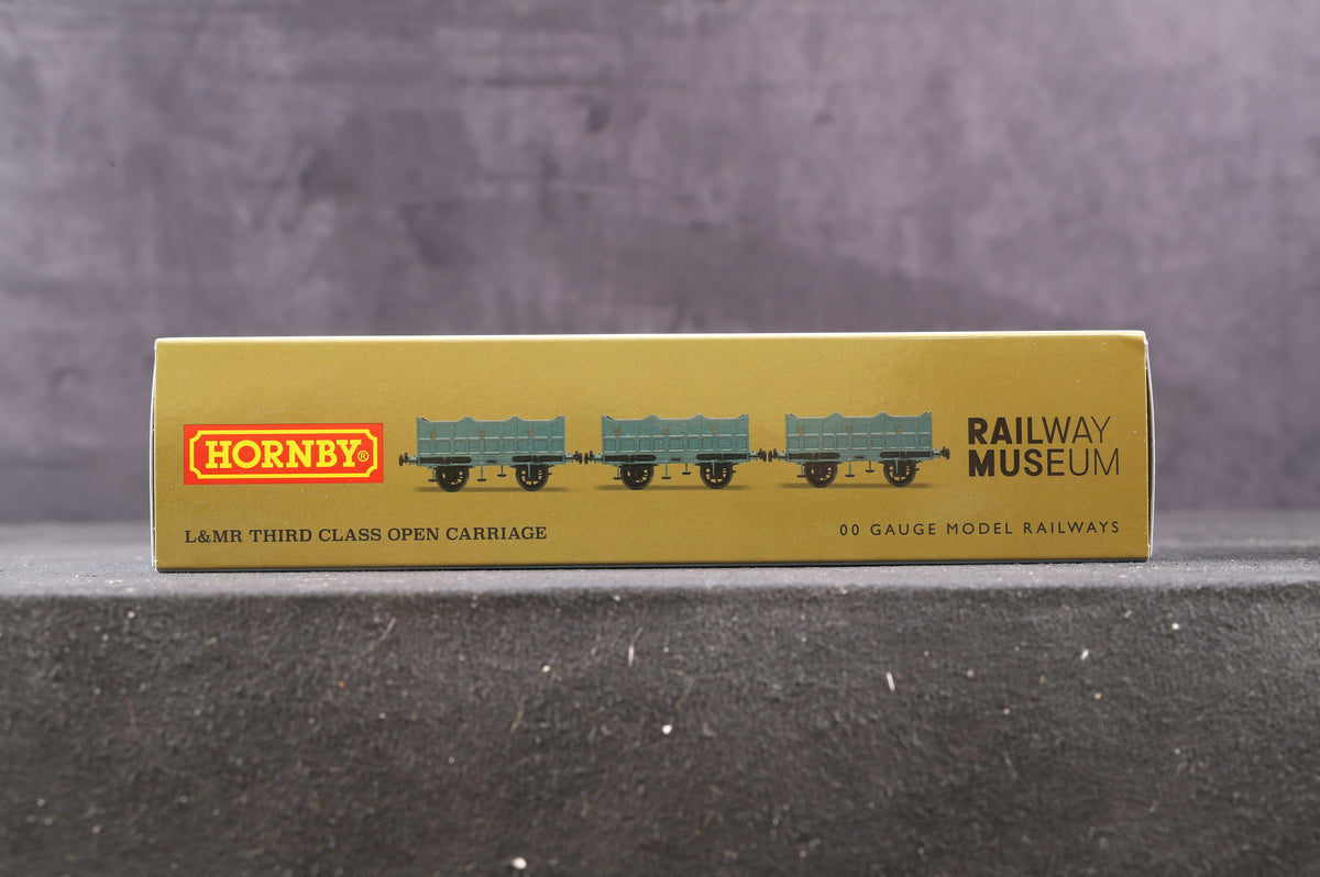 Hornby OO R40102 L&amp;MR 3rd Class Open Carriage 3 Pack