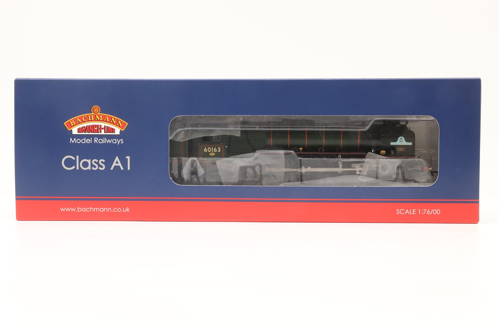Bachmann OO 32-550B Class A1 '60163' 'Tornado' BR Green Early Emblem
