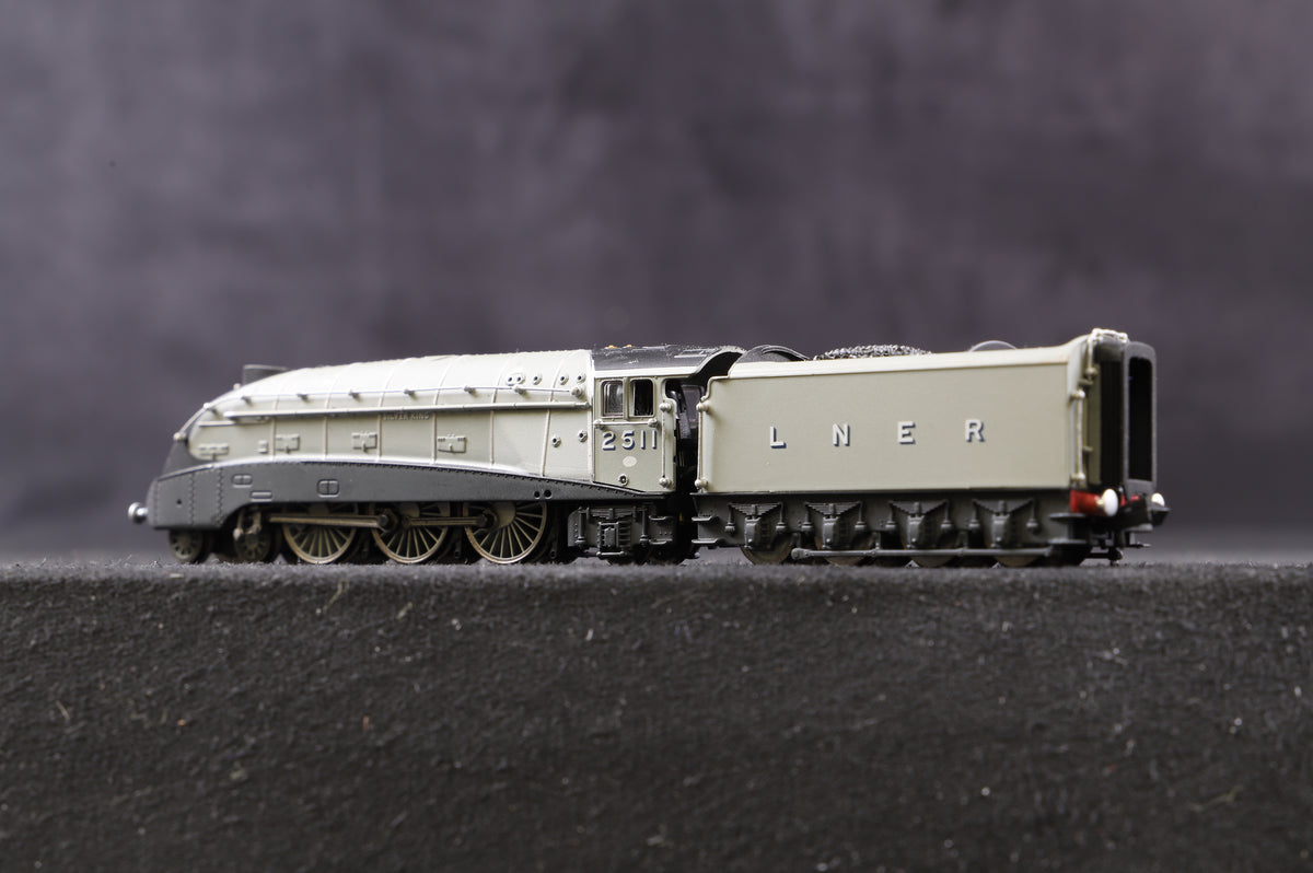 Dapol N 2S-008-013 Class A4 Valanced &#39;2511&#39; &#39;Silver King&#39; LNER Silver Grey