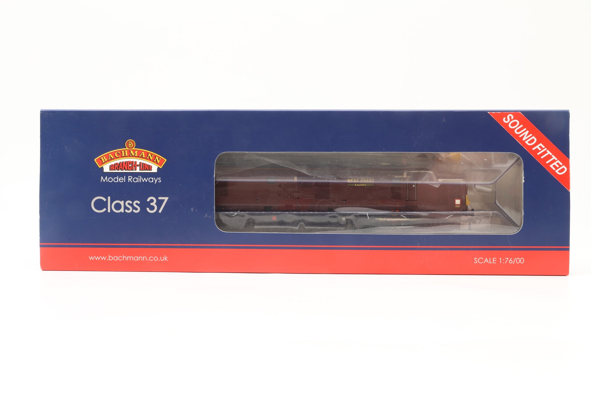 Bachmann OO 32-395DS Class 37/5 37669 in West Coast Maroon - DCC Sound