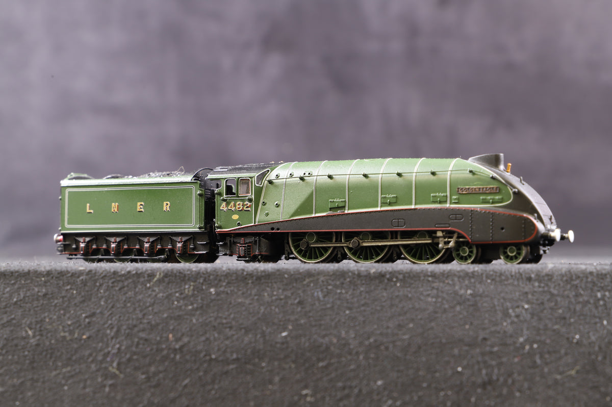 Dapol N 2S-008-010 Class A4 4-6-2 &#39;4482&#39; &#39;Golden Eagle&#39; LNER Apple Green