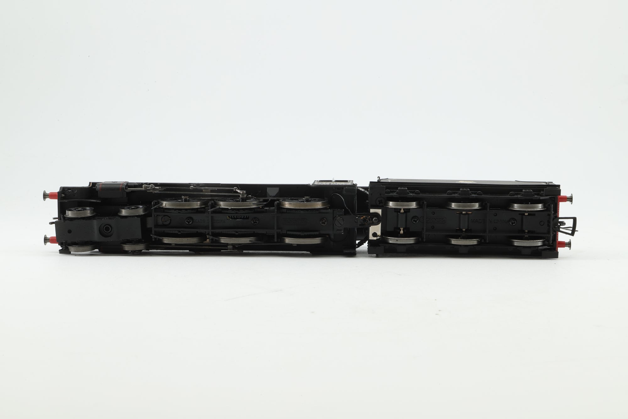 Hornby OO R2250 Class 5MT 45253 in Lined BR Black w/ Early Crests