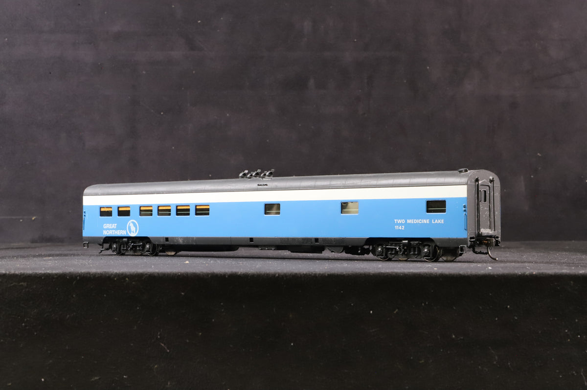 Shoreham Shops Limited and Oriental Limited HO Rake of 7 Great Northern (USA) Coaches - GN02, 03, 04, 05M, 06 and 01005, 01007